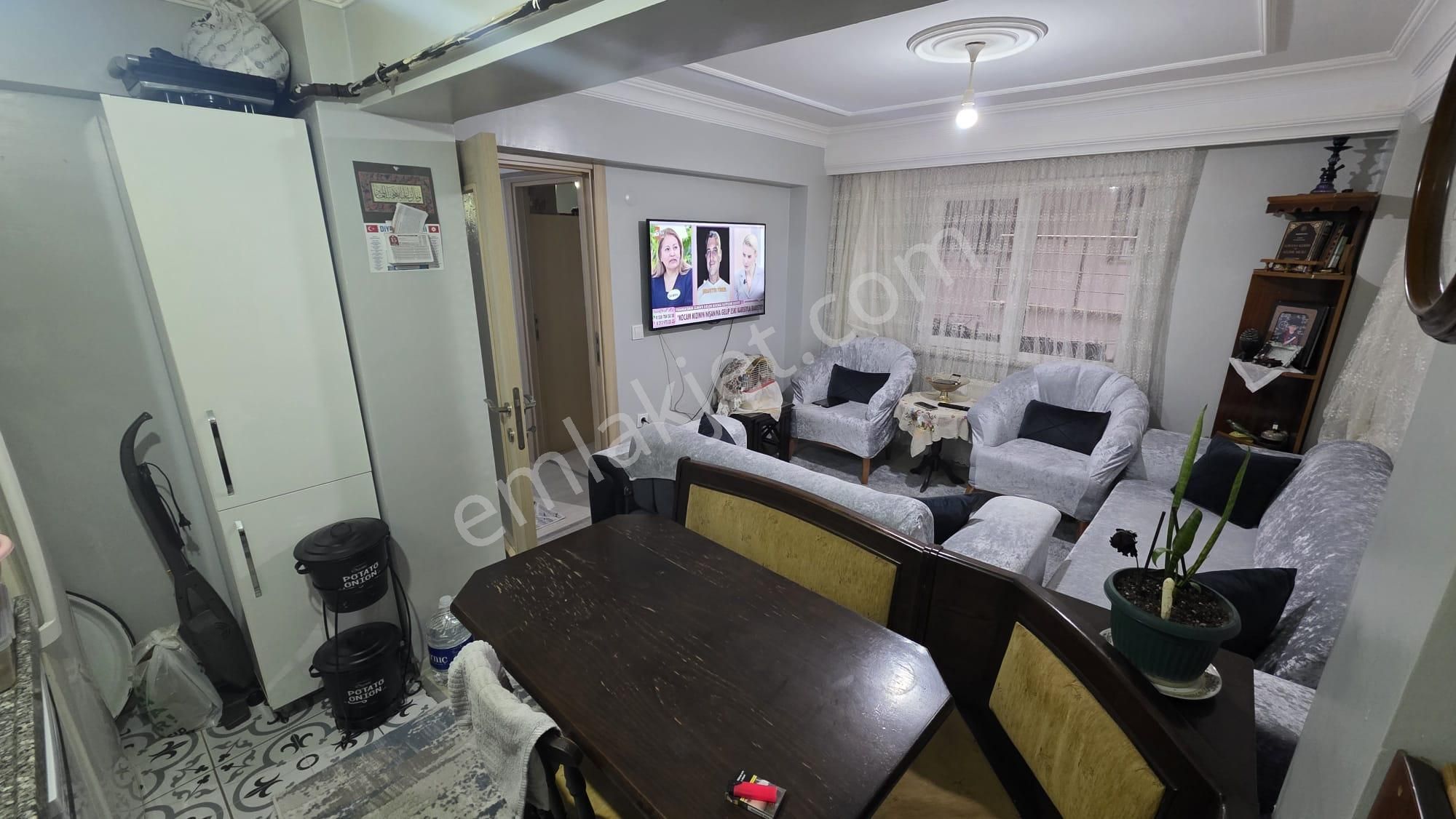 Beylikdüzü Yakupu 46. Sok. 2+1 50 M² Balkonlu - Ön Cephe - Arakat Daire - Görsel 2