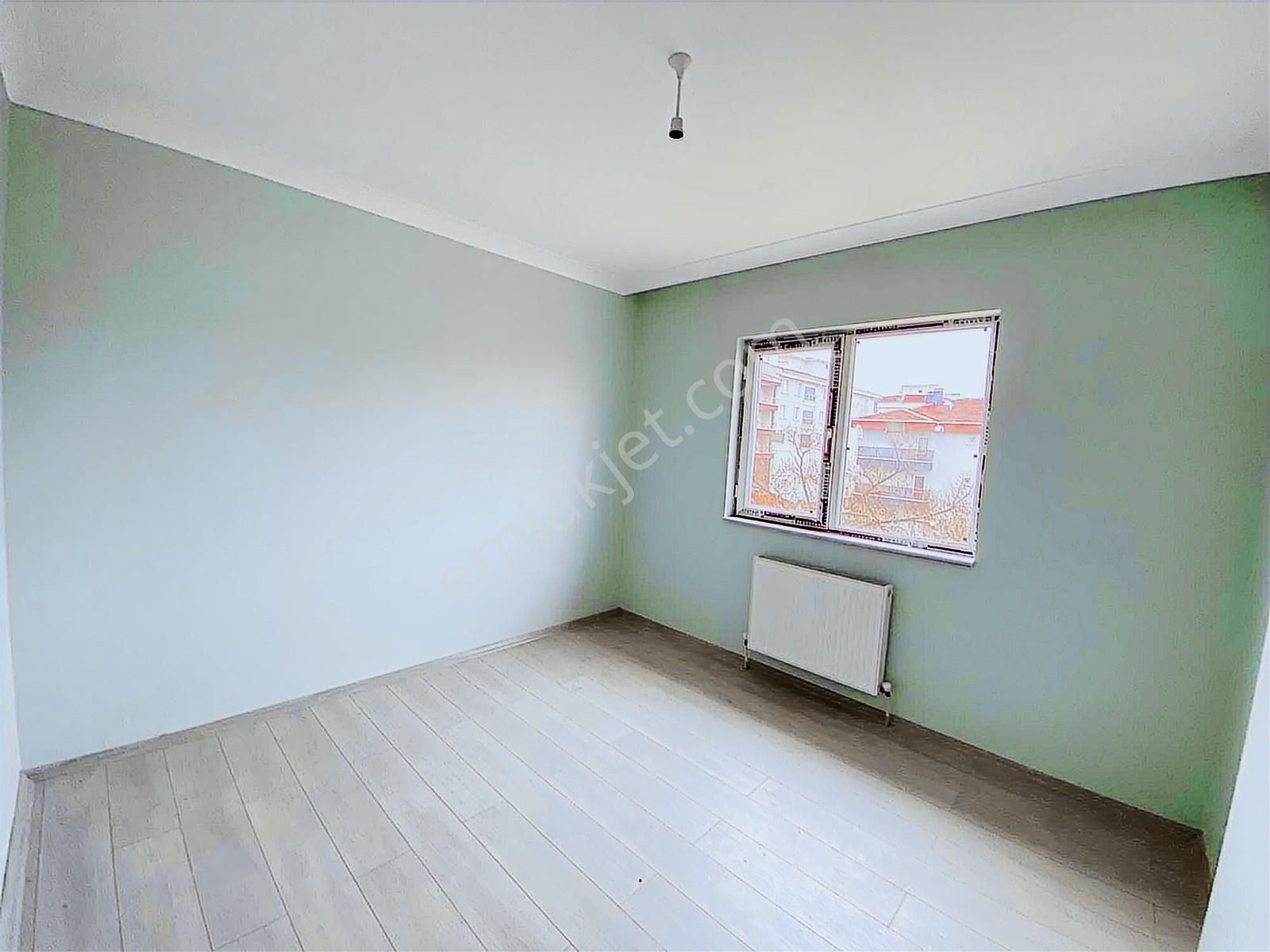 Esenboğa Mahallesinde Cadde Üzerinde Satılık Daire - Görsel 10