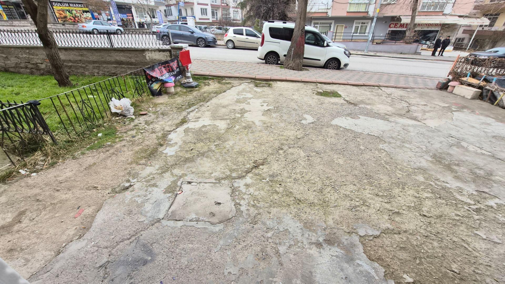 Abidin Paşada 10 Metre Kiralık Dükkan - Görsel 6