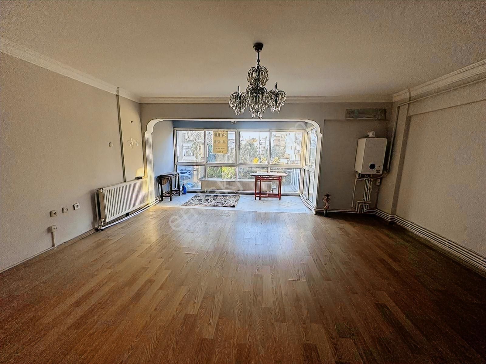 Acilllll....satilik İnönü Caddesinde 3+1