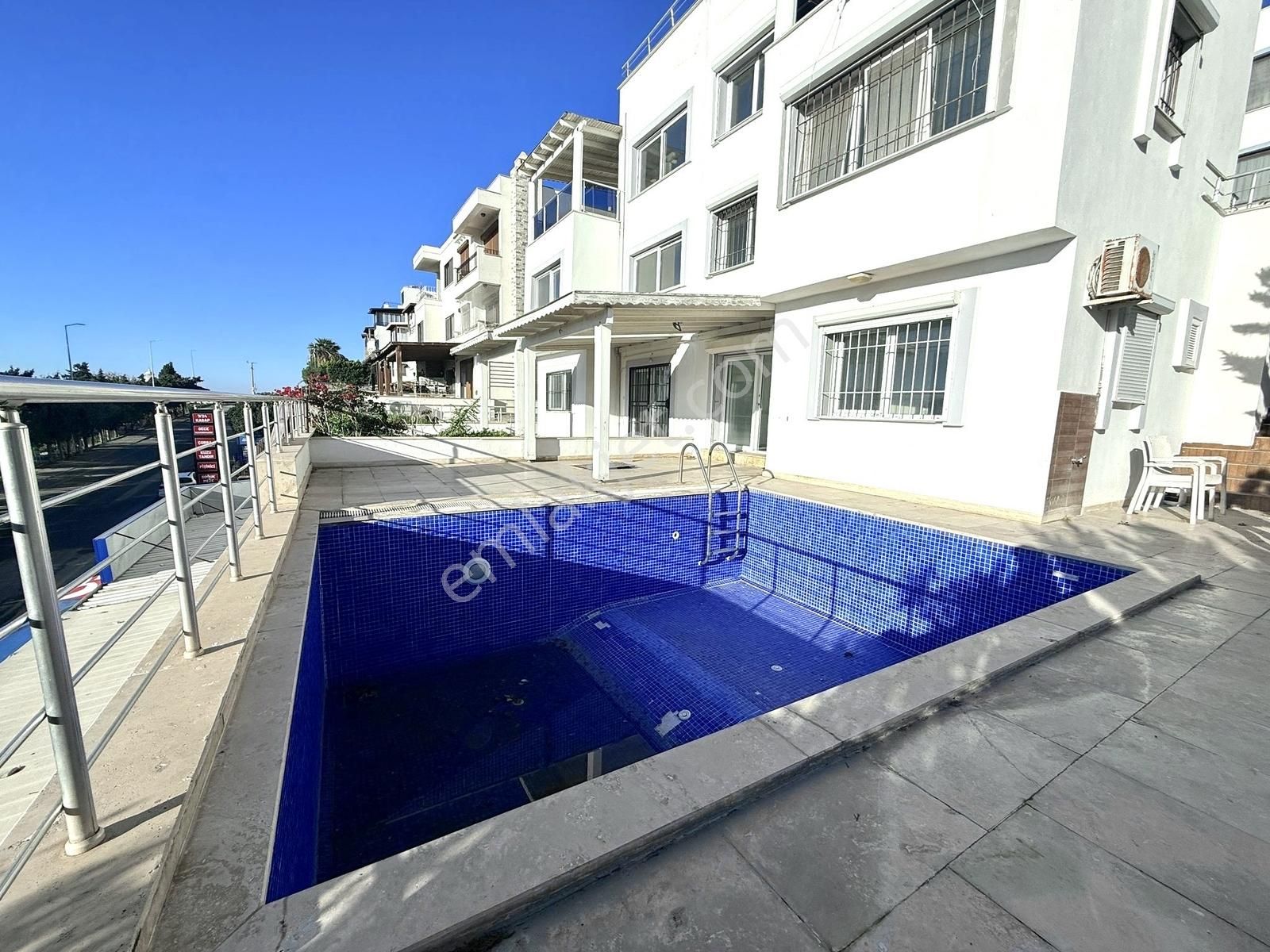 Bodrum Akyarlar Fener'de Satılık 2+1 Daire