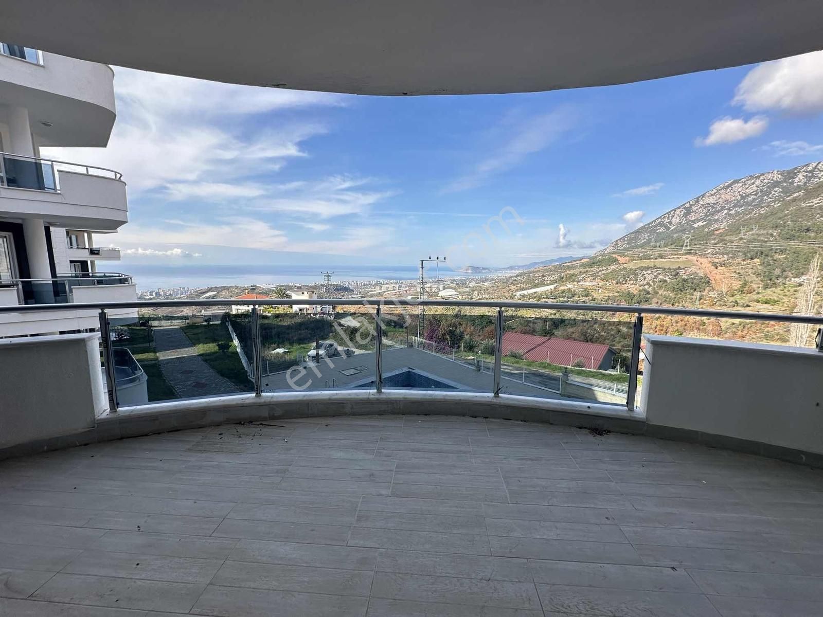 Full Deniz Ve Şehir Manzaralı 120 M2 2+1 Site İçi Fırsat Daire - Görsel 3