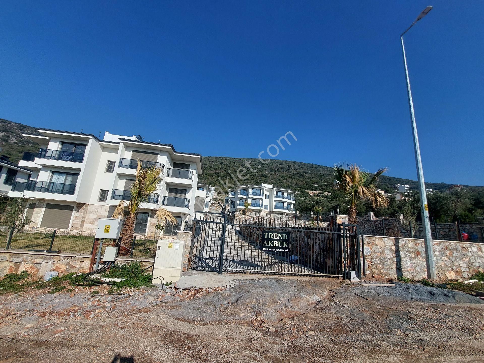 2+1bahçe Katı Havuzlu Otoparklı Site İçerisinde - Görsel 8