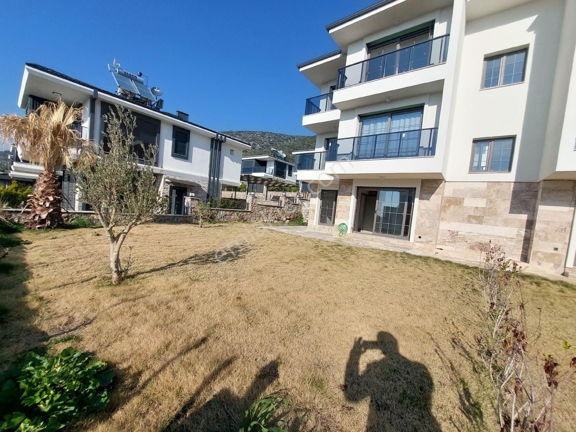 2+1bahçe Katı Havuzlu Otoparklı Site İçerisinde - Görsel 2