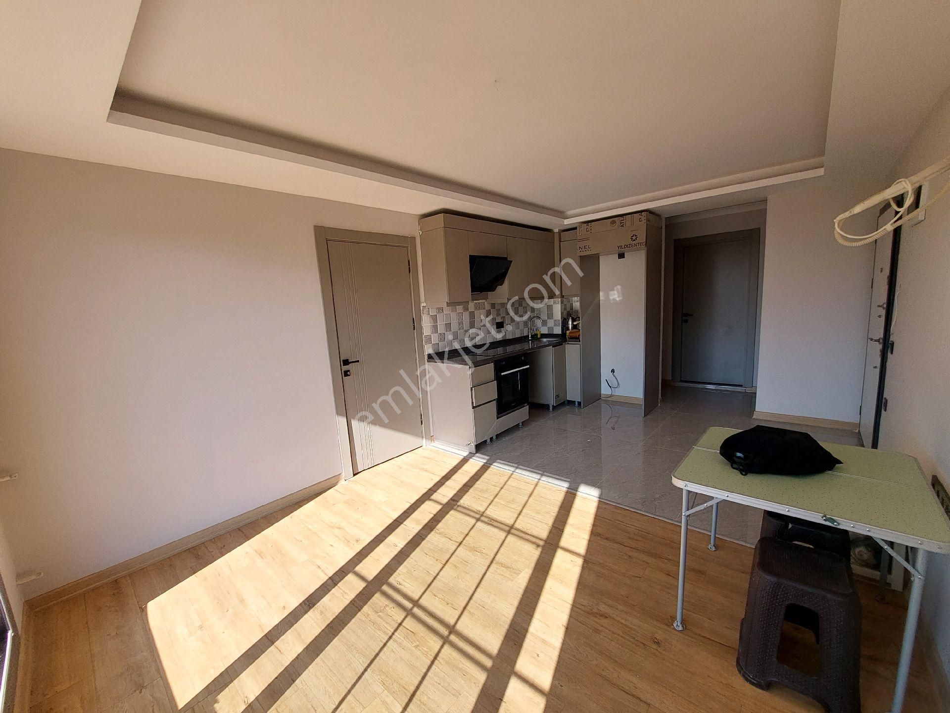 2+1bahçe Katı Havuzlu Otoparklı Site İçerisinde - Görsel 24