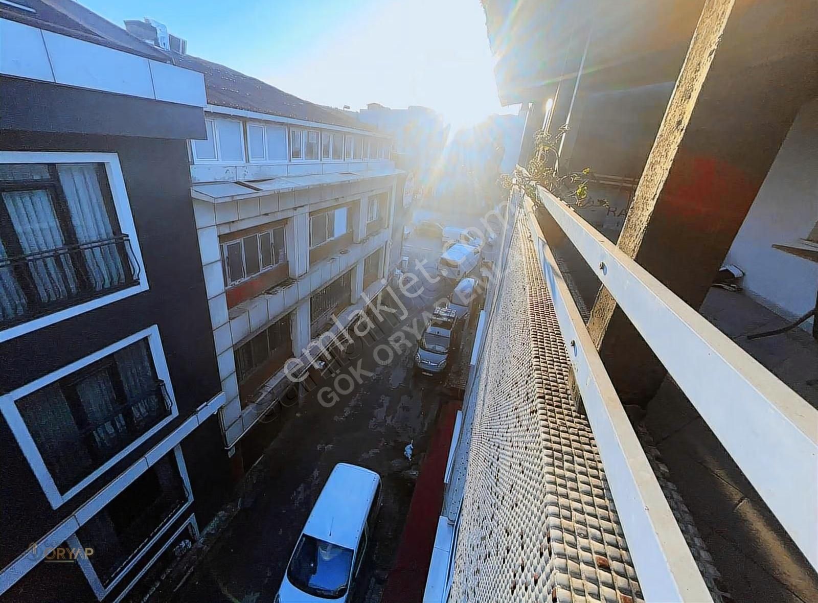 Gök Oryap'tan Kiralık Merkezi Konumda Bakımlı 2+1 3.kat Daire ! - Görsel 8