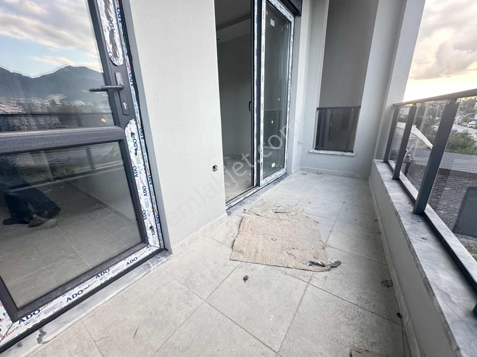 Satılık 2+1 Ayrı Mutfak Geniş Koridor 2 Balkonlu Fırsat Daire - Görsel 15