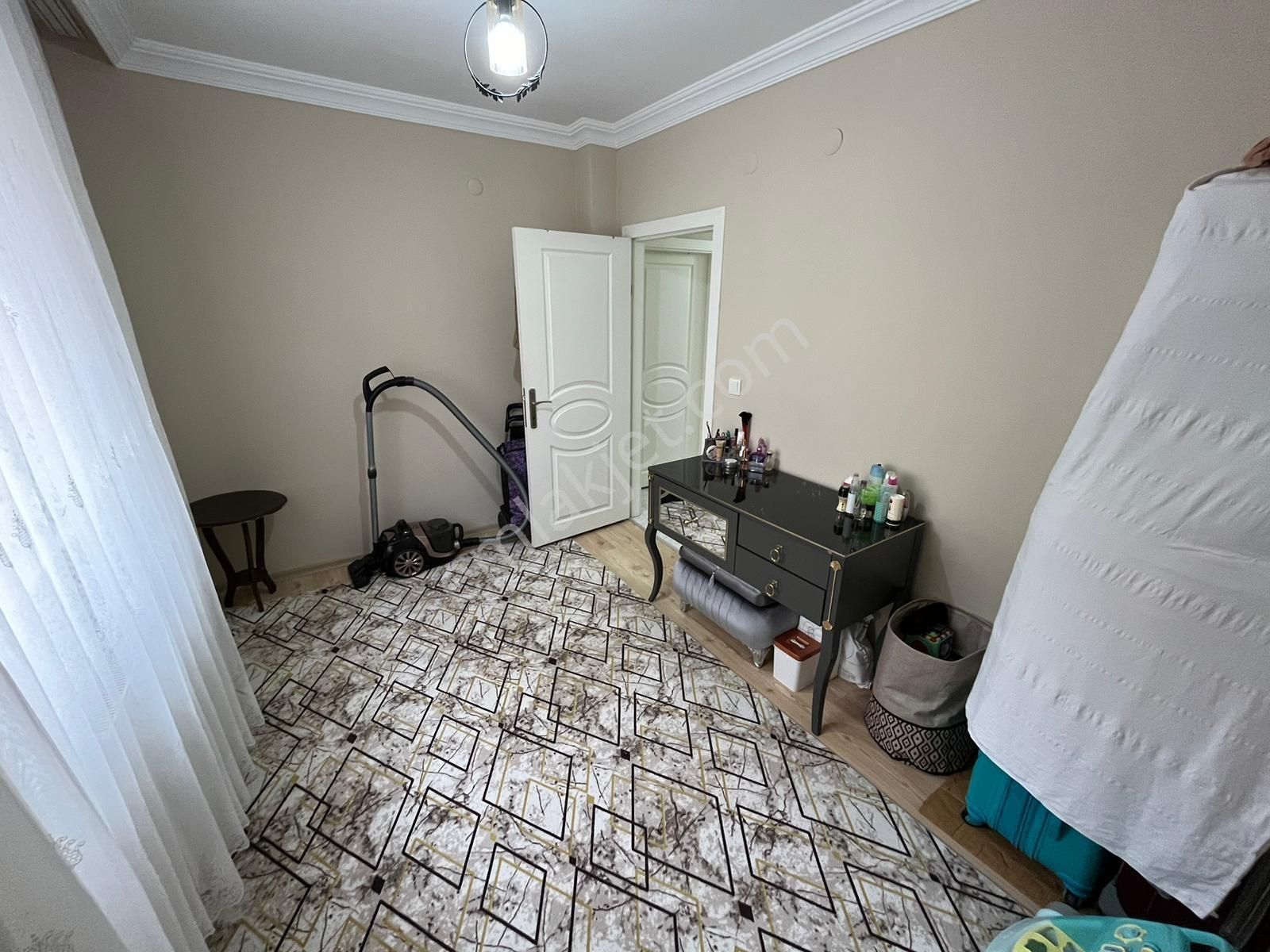 Sincan Yenikentte Satılık 3+1 Daire Kullanışlı Geniş Arakat - Görsel 14