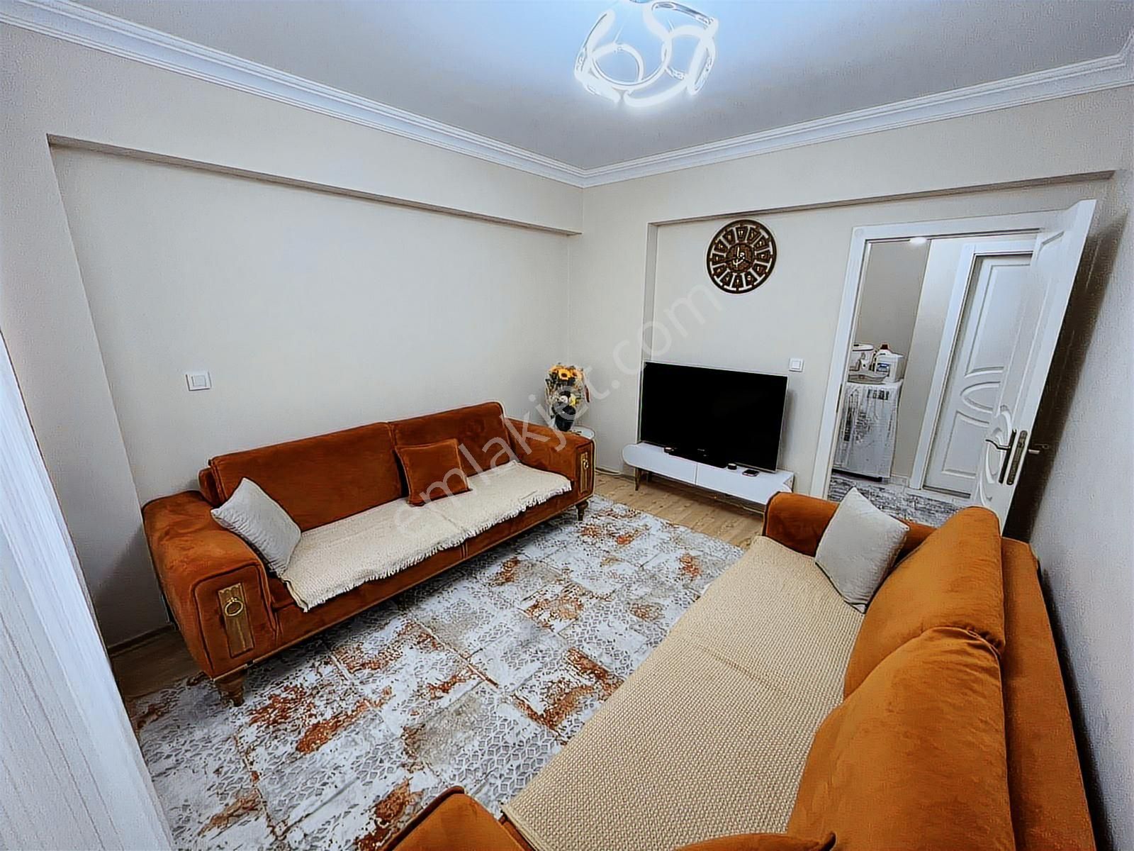 Sincan Yenikentte Satılık 3+1 Daire Kullanışlı Geniş Arakat - Görsel 3