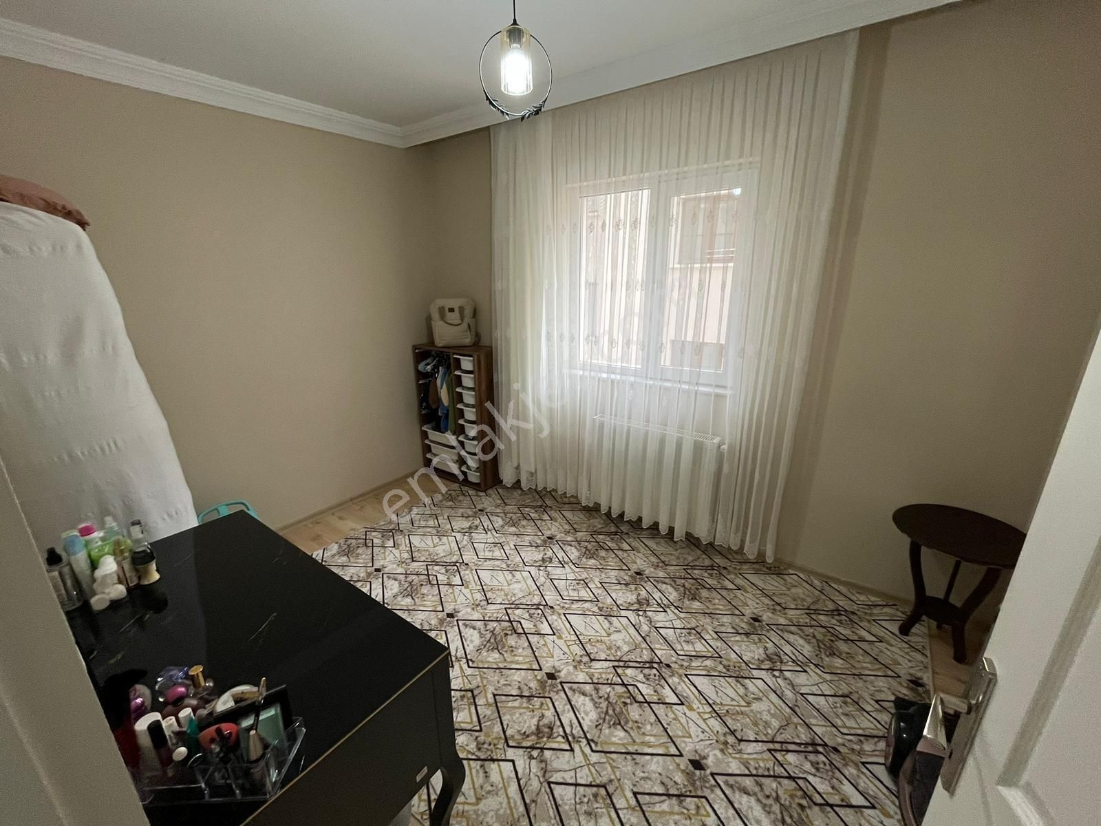 Sincan Yenikentte Satılık 3+1 Daire Kullanışlı Geniş Arakat - Görsel 2