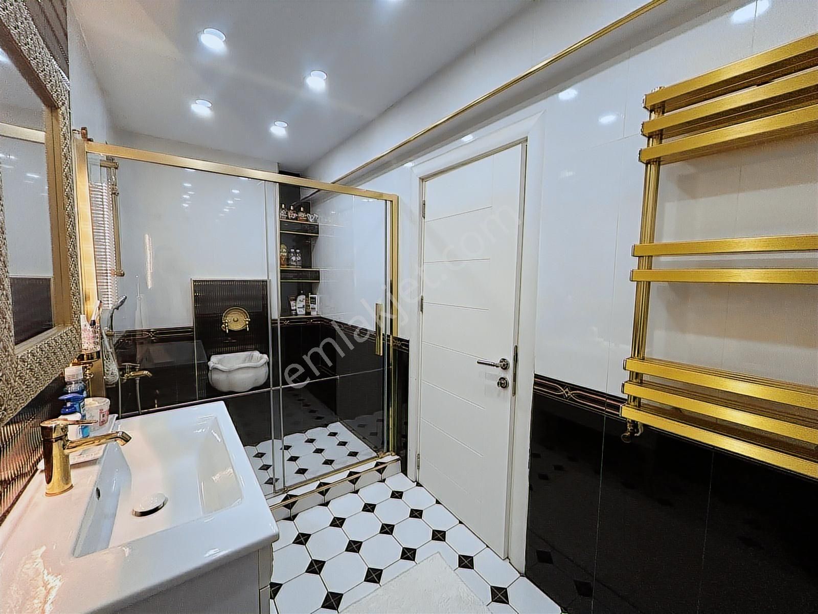 Bursa Demirci'de Özel Tasarım 6+2 Villa - Görsel 33