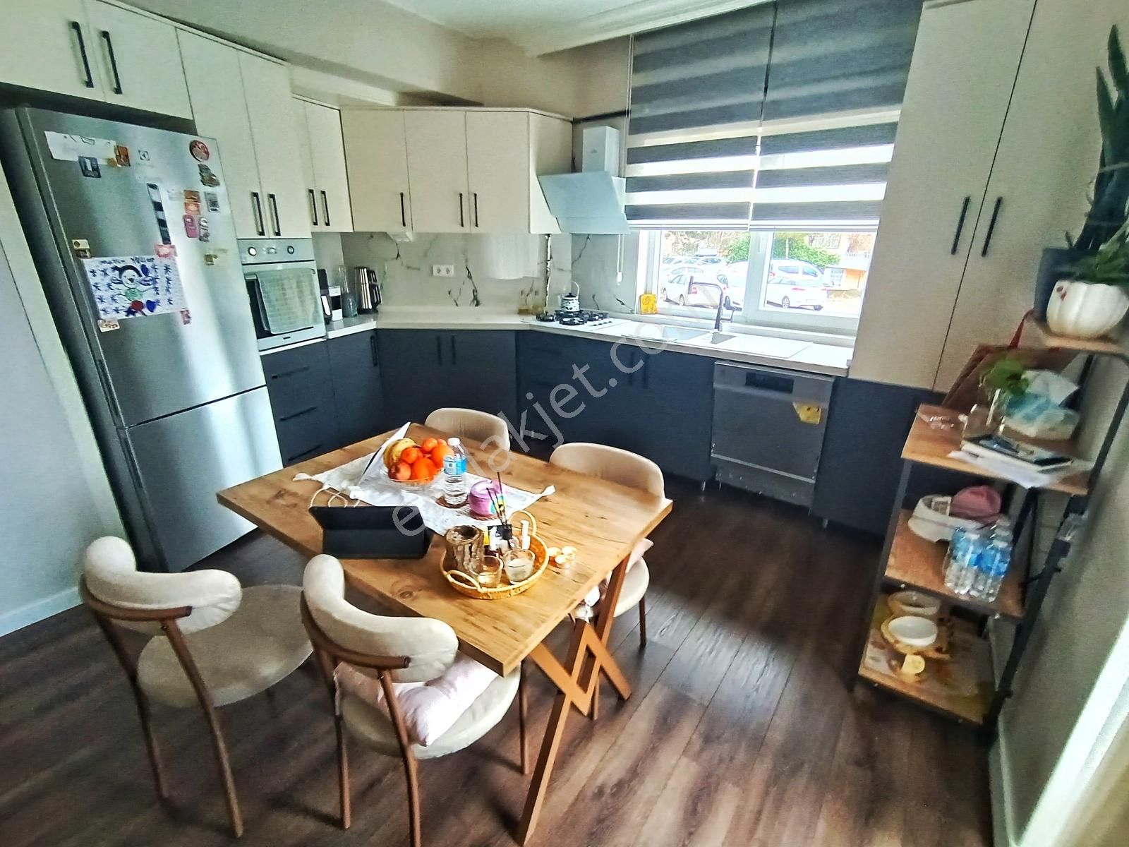 Etlik'te Full Yapılı Lüx Çift Ebeveyn Banyolu 2+1 Satılık Daire