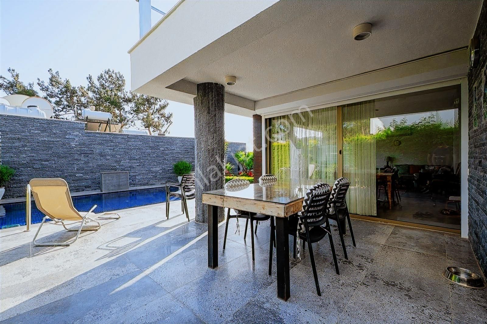 Bodrum Konacık'ta Tam Müstakil Satılık 3+1 Villa - Görsel 8