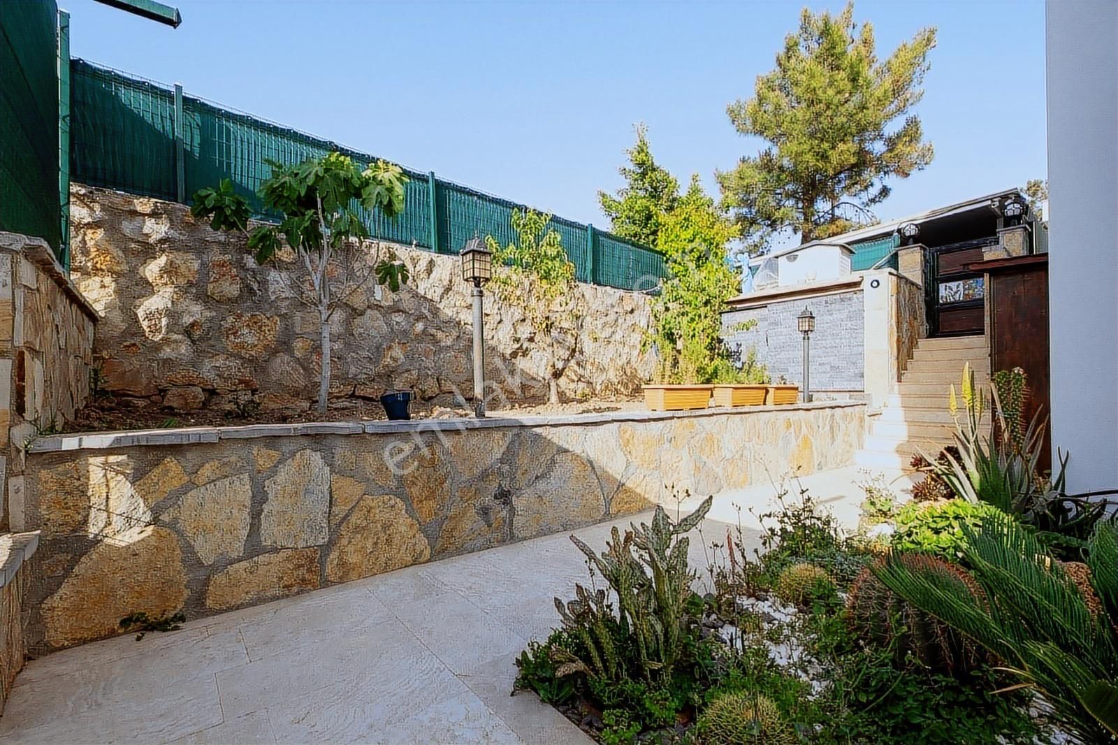 Bodrum Konacık'ta Tam Müstakil Satılık 3+1 Villa - Görsel 11