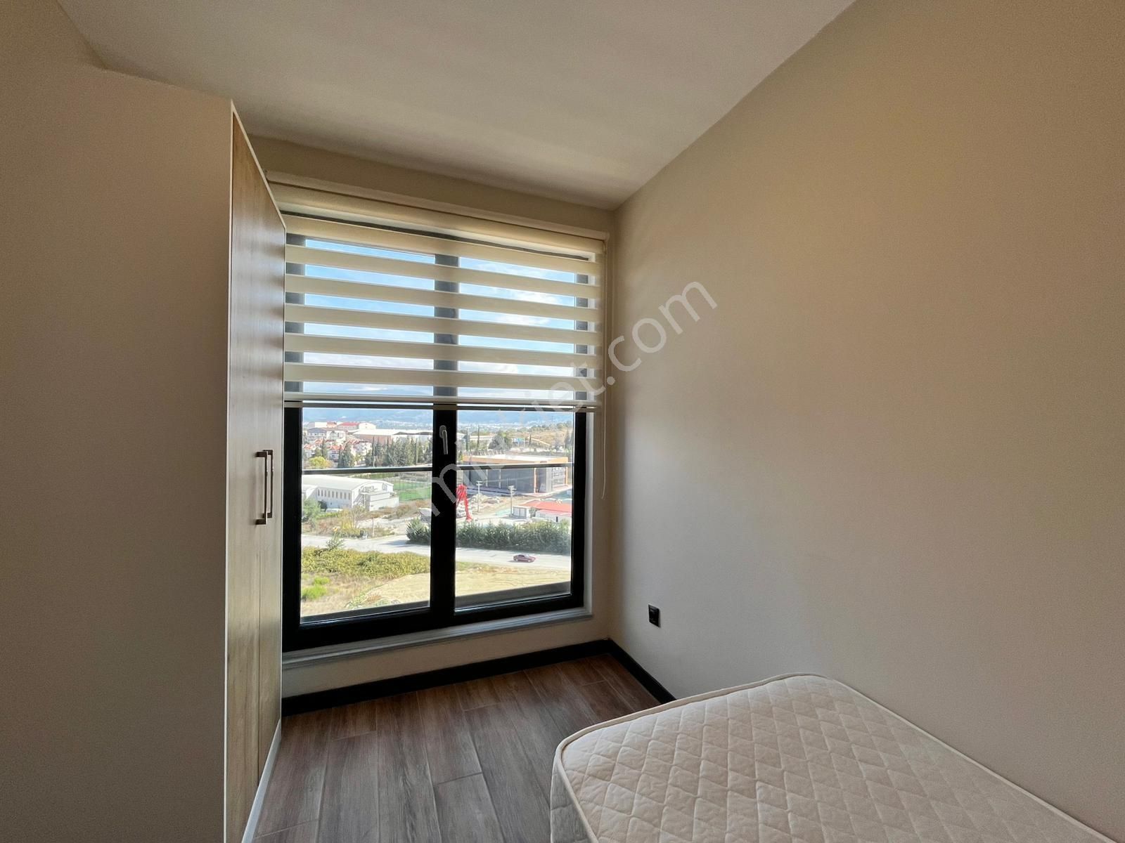 Yaşam Gayrimenkulden Havuzlu Sitede Eşyalı Kiralık 2+1 Daire - Görsel 18