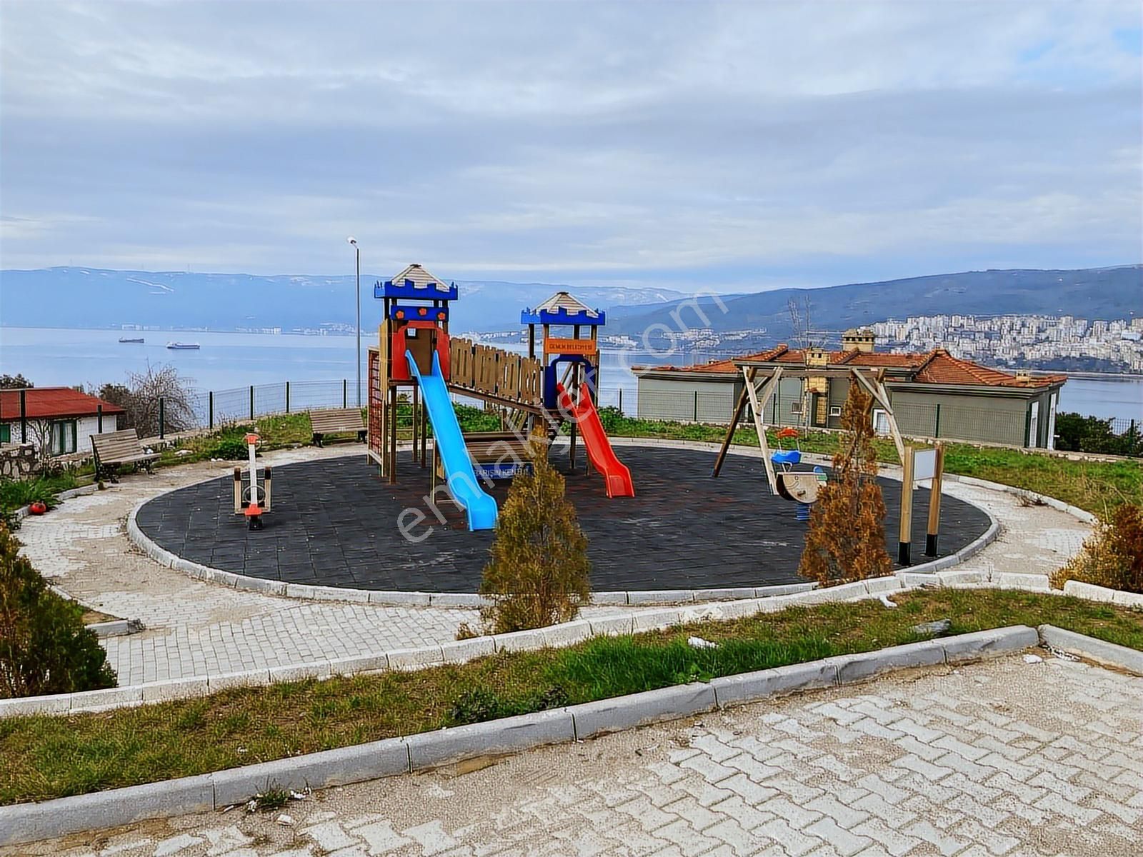 Harmankaya Villa Bölgesinde Muhteşem Deniz Ve Şehir Manzarası - Görsel 5