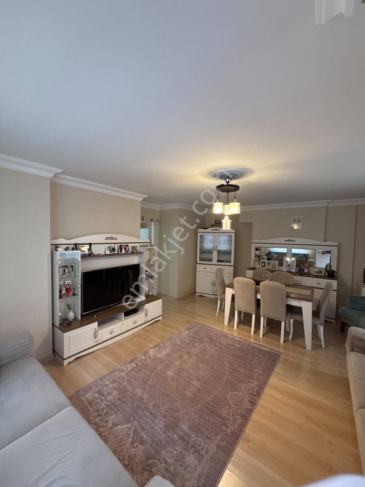 Yenibosna Merkez Camiye Yakın Satılık100 M2 2+1 Daire - Görsel 7