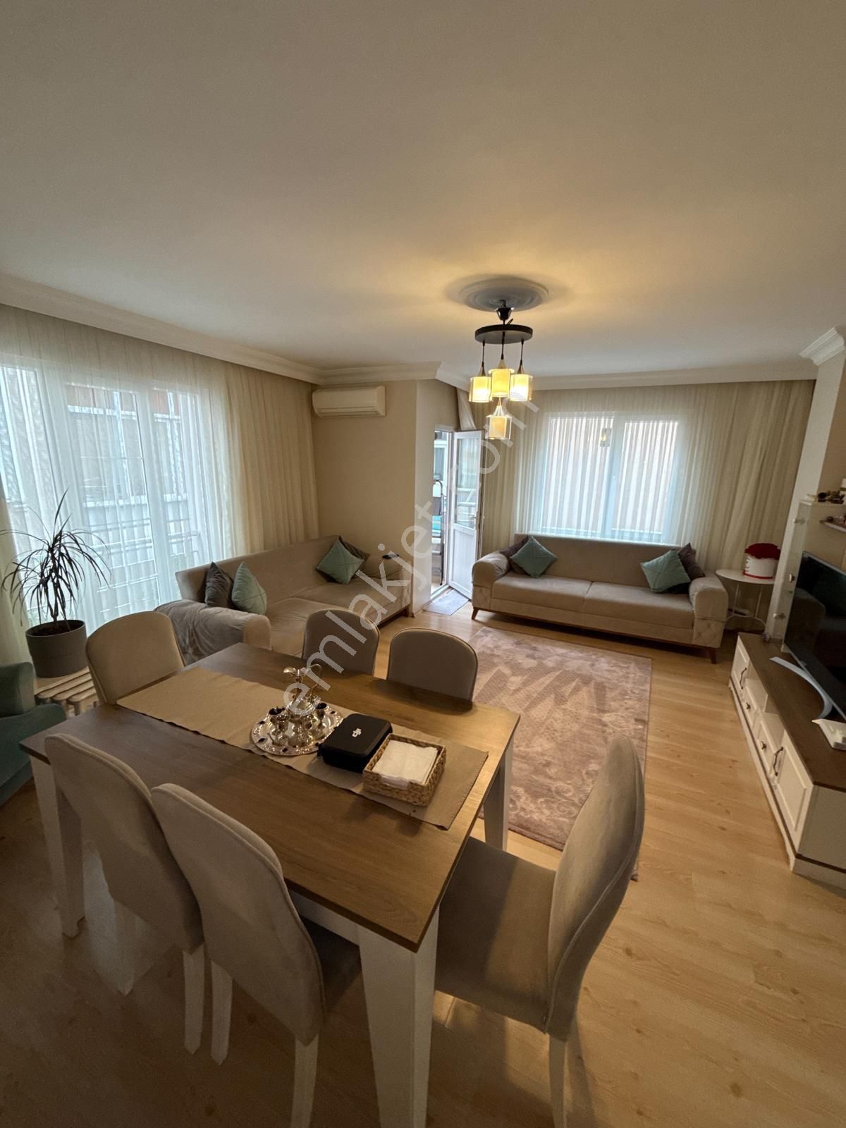 Yenibosna Merkez Camiye Yakın Satılık100 M2 2+1 Daire - Görsel 3