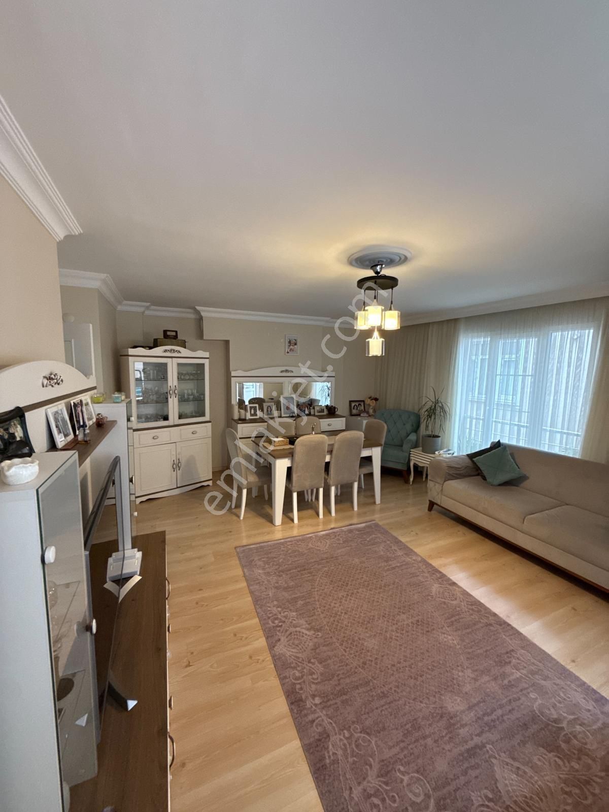 Yenibosna Merkez Camiye Yakın Satılık100 M2 2+1 Daire - Görsel 5