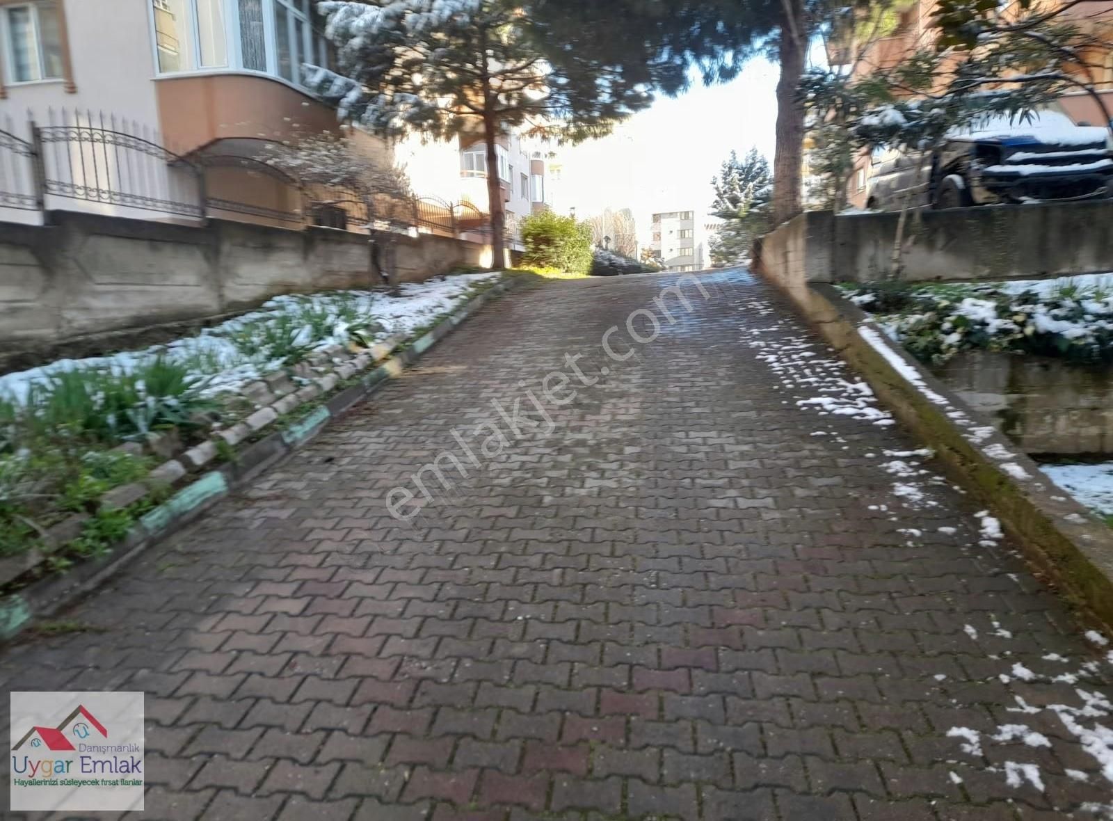 Uygar Emlakdan Acıbadem Ve Barış Anadolu Lıse Yanı Satılık Daire - Görsel 13