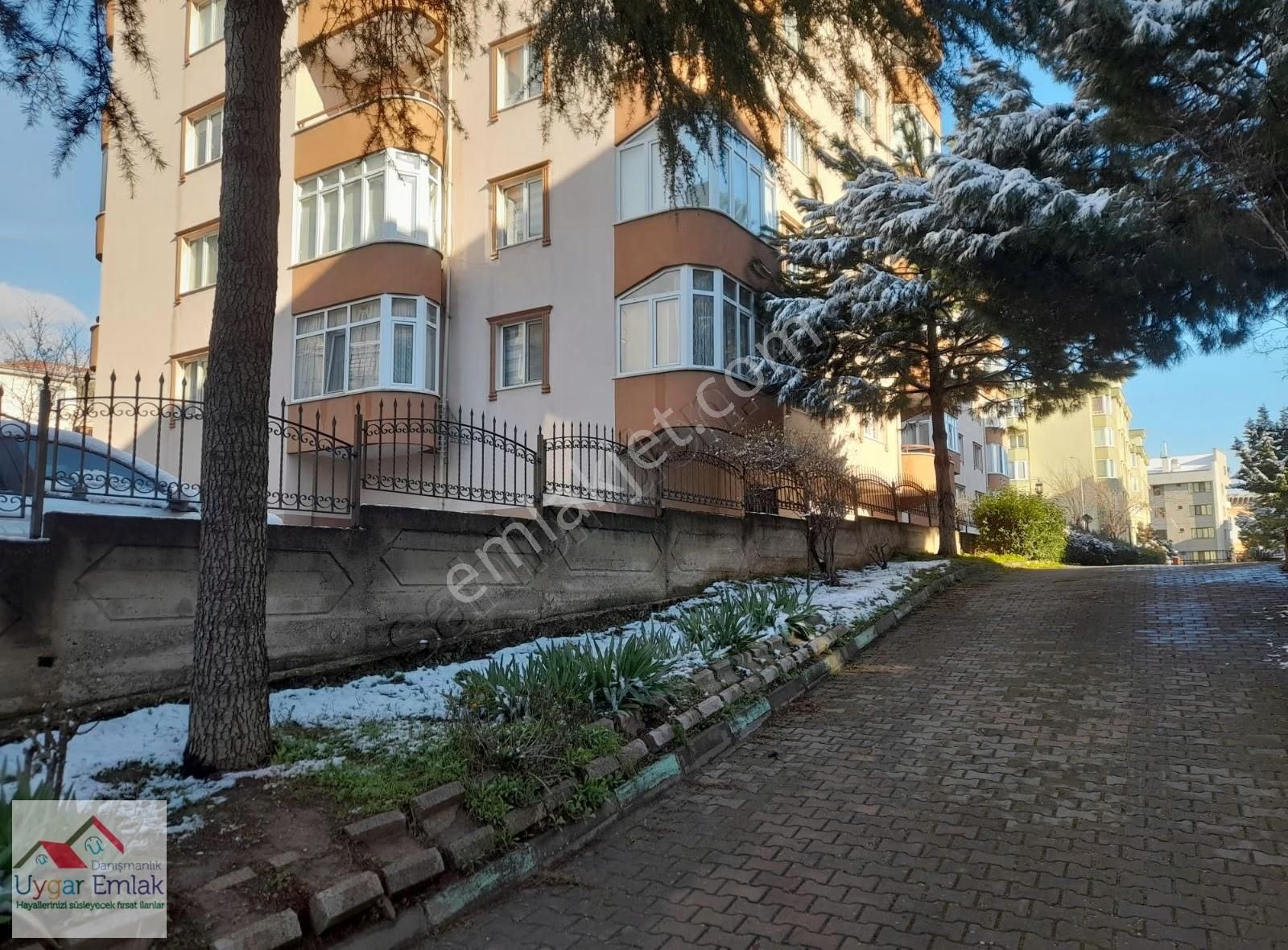 Uygar Emlakdan Acıbadem Ve Barış Anadolu Lıse Yanı Satılık Daire - Görsel 14