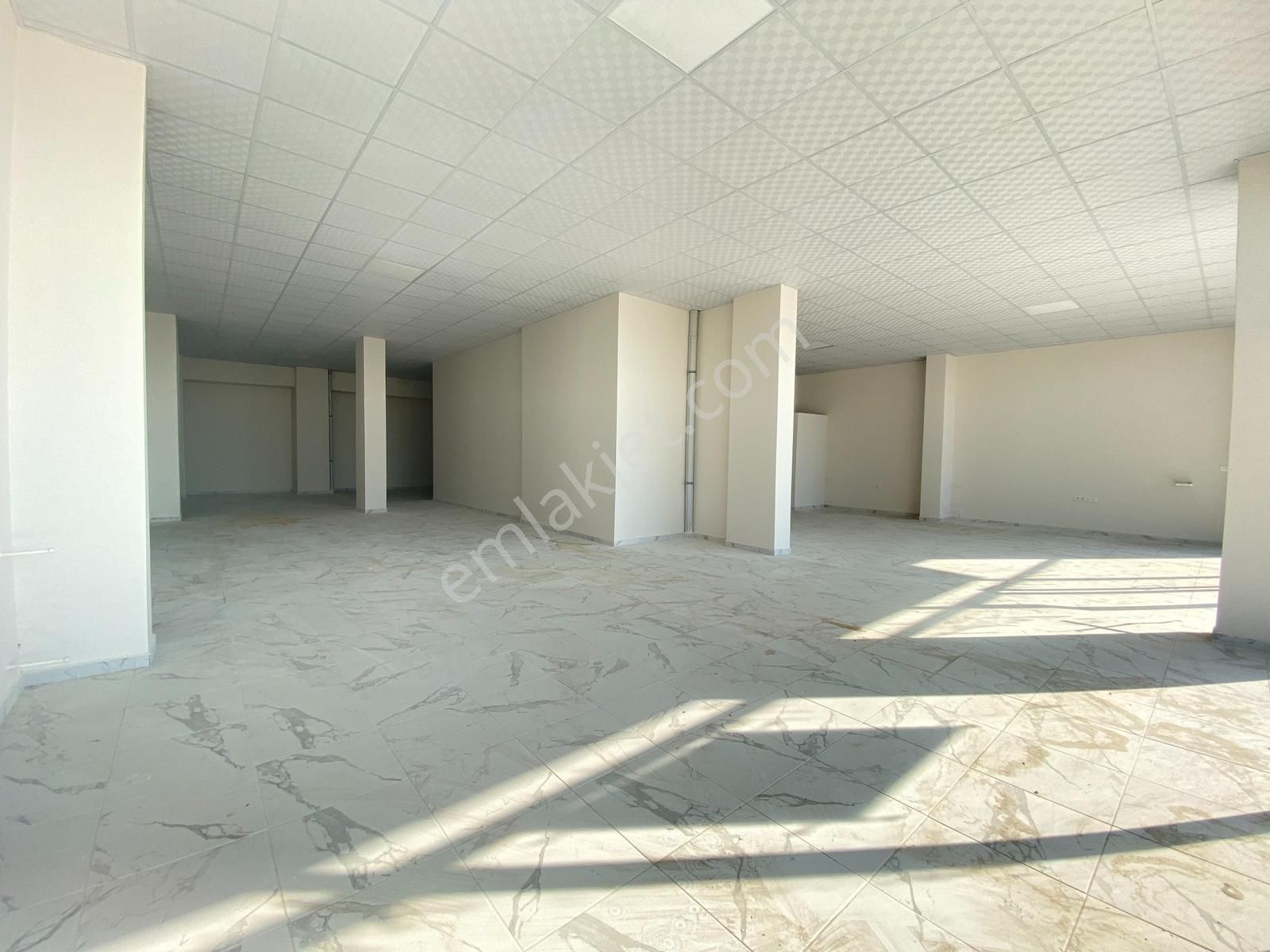 İzmir Çiğli Esentepe Mahallesi 200 M2 Kiralık Dükkan Cb Ph - Görsel 3