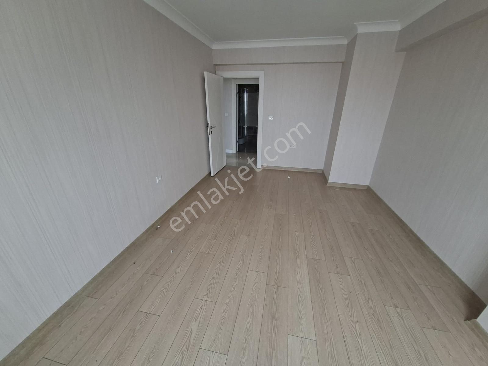 Ahiler Emlak Tan Aksu Konutlarında Kiralık Ferah Daire - Görsel 7