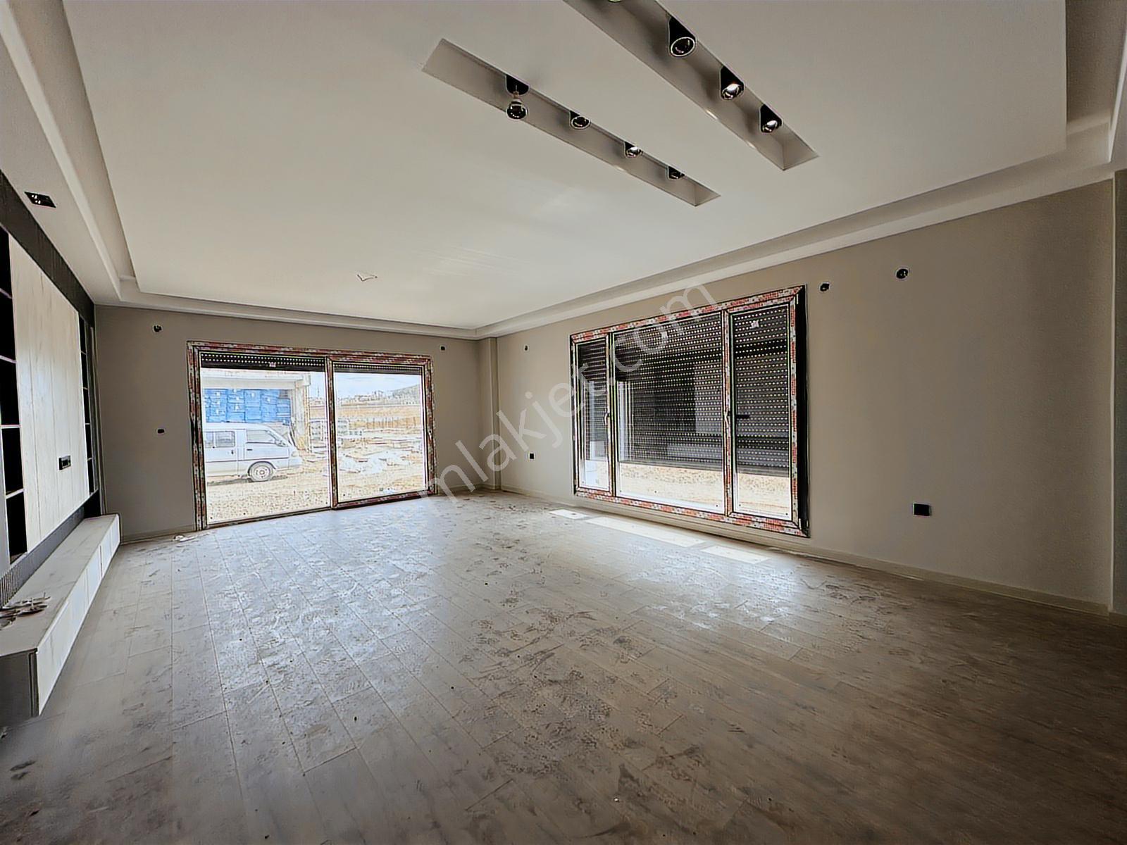 Hedef Emlaktan Karşıyaka Cadde Üzeri Doğa Cityde Satılık Villa - Görsel 20