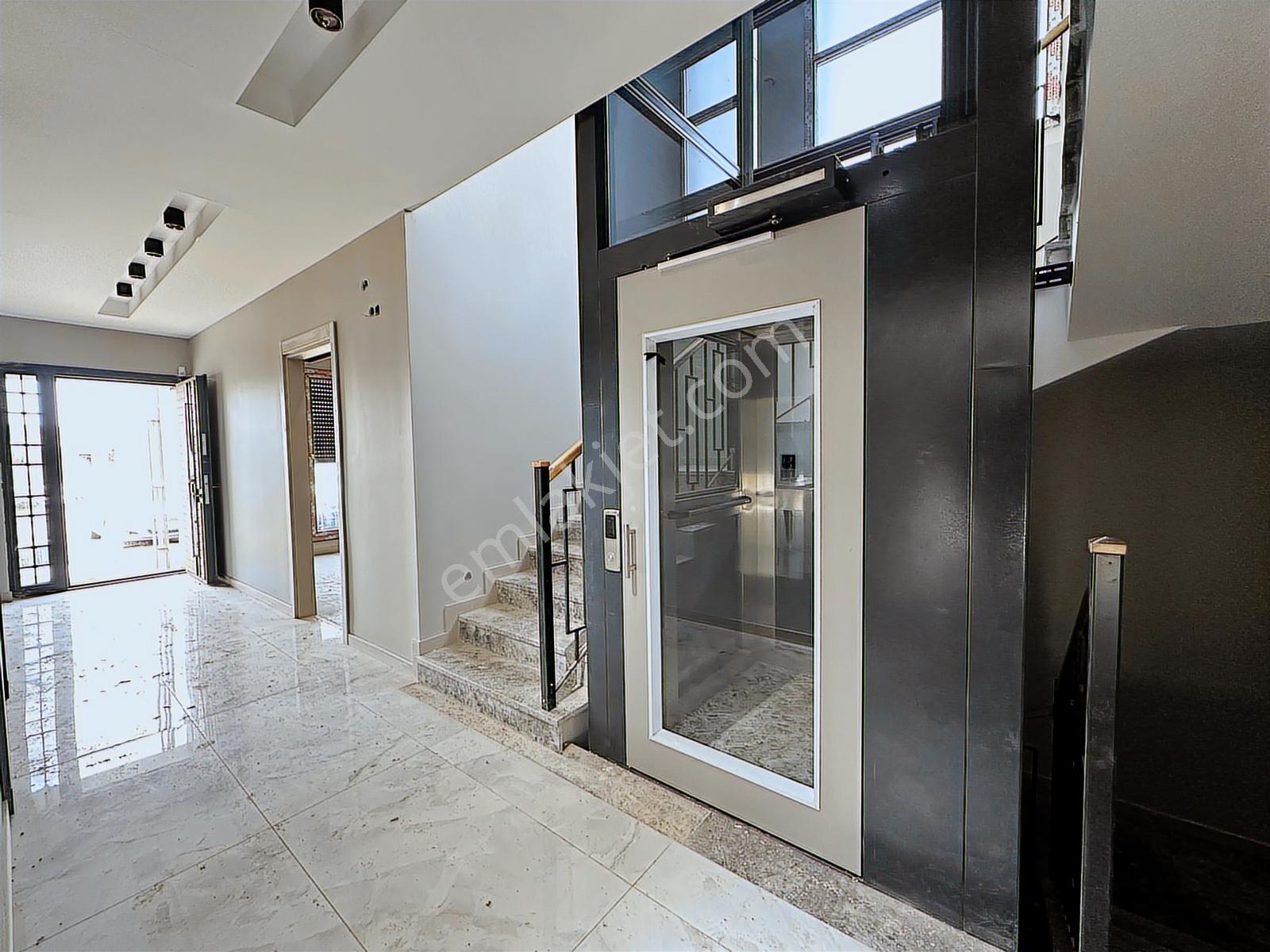 Hedef Emlaktan Karşıyaka Cadde Üzeri Doğa Cityde Satılık Villa - Görsel 9
