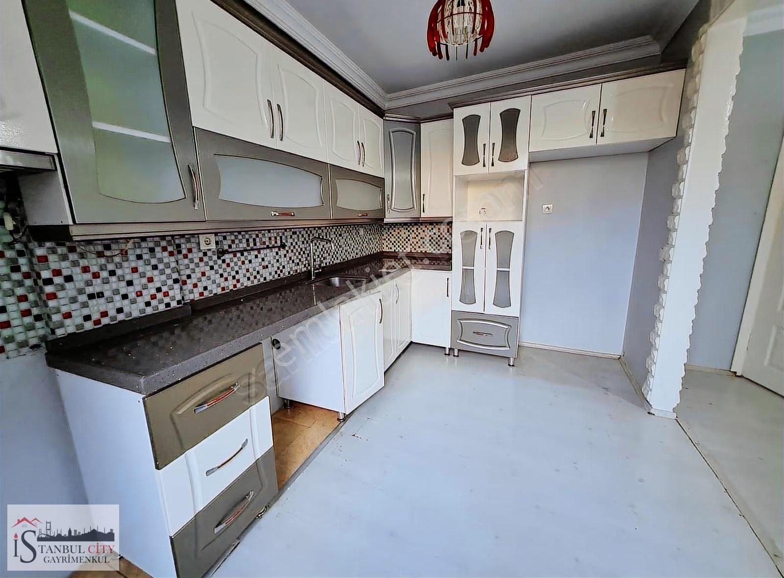 Bağcılar K.karabekir Mah'nde 2+1 90 M2 Kombili Kiralık Daire - Görsel 17