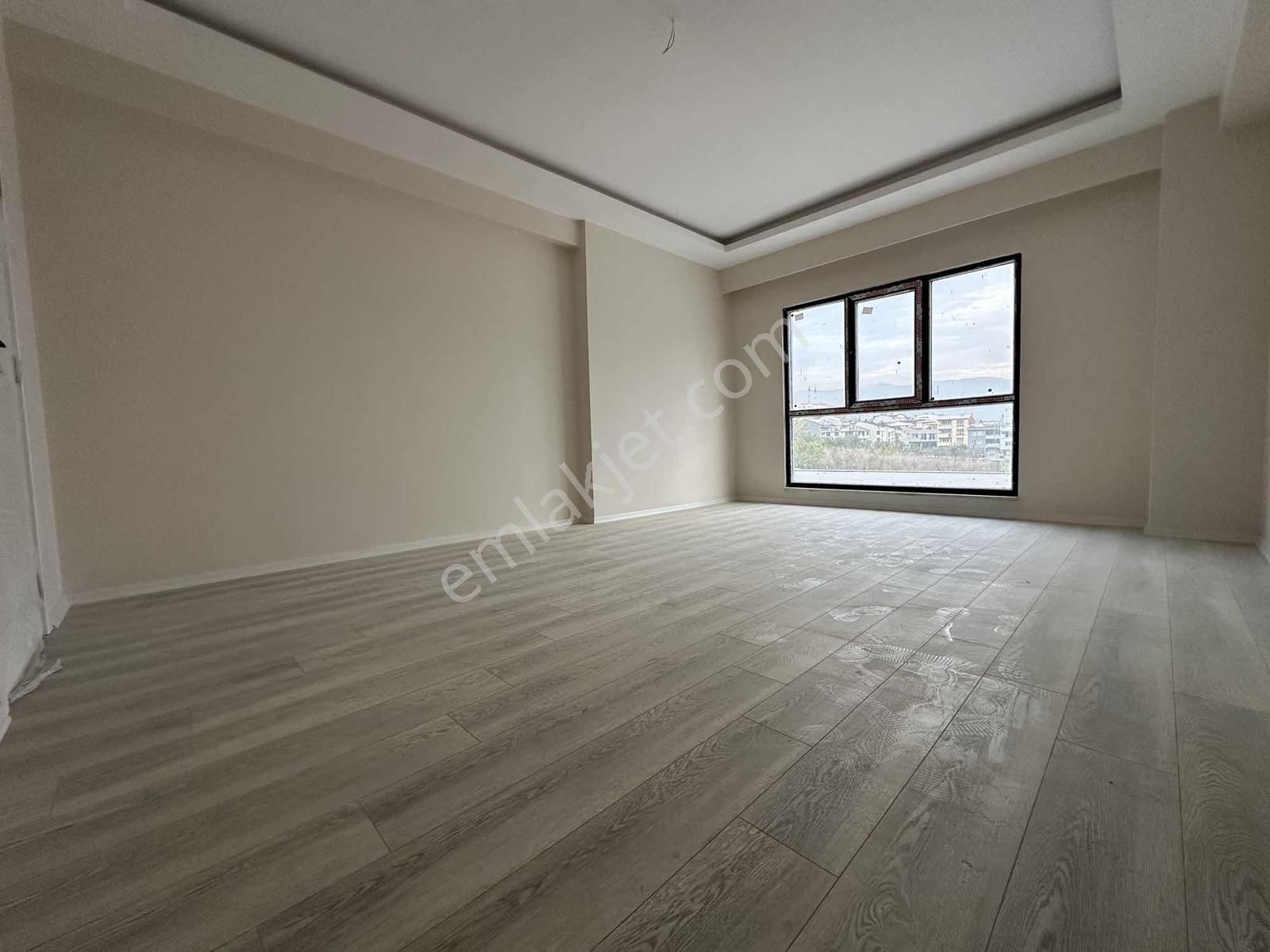 Çamlık Caddesi Üzeri 2+1 Site İçi Daire - Görsel 5