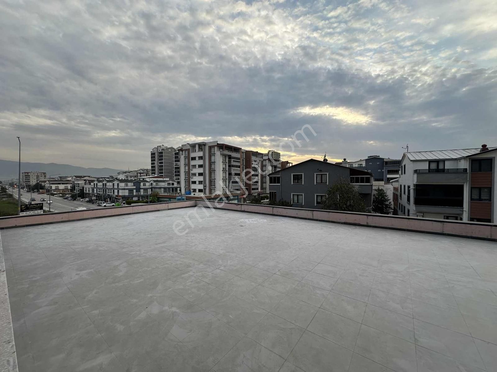 Çamlık Caddesi Üzeri 2+1 Site İçi Daire - Görsel 24