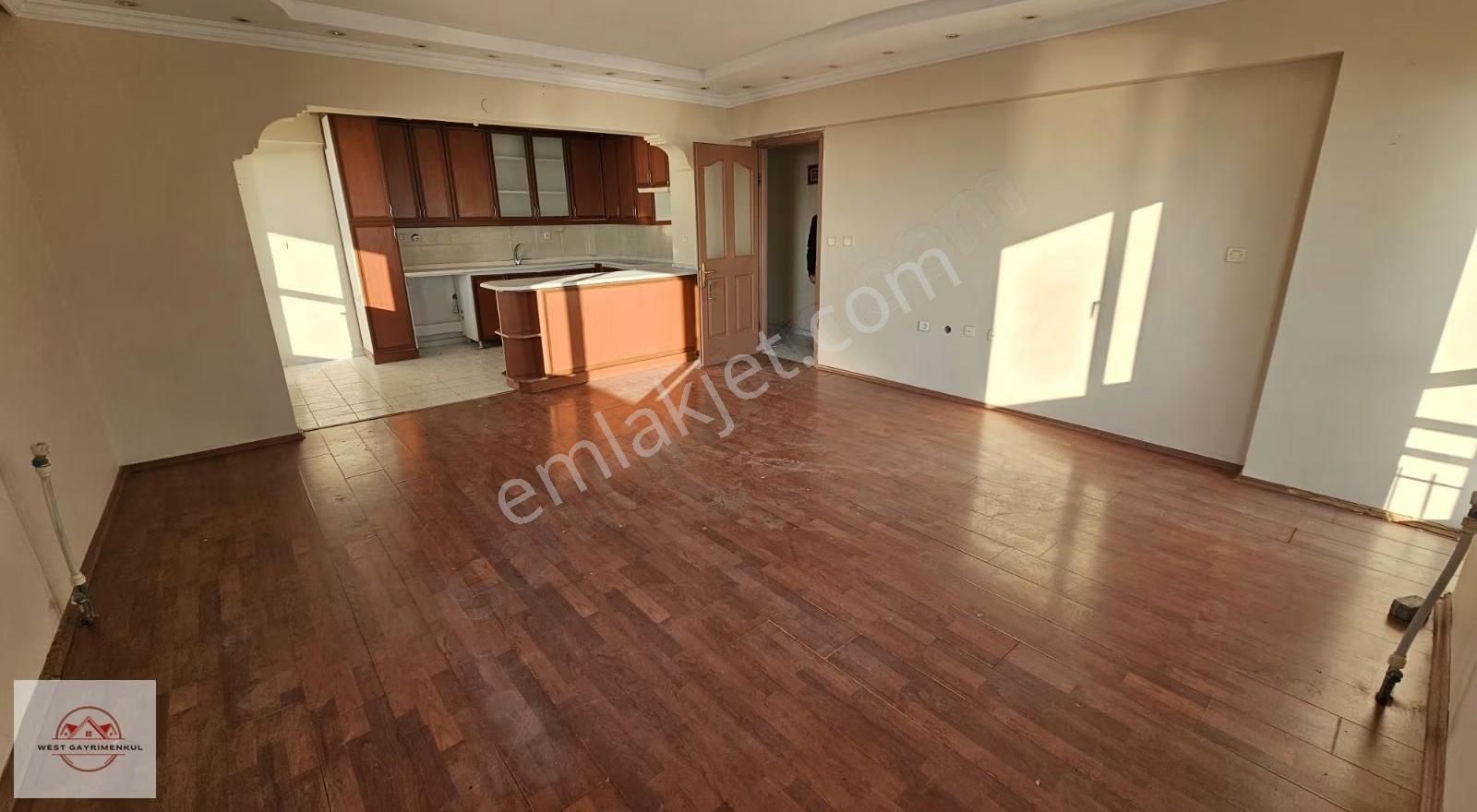 Bayraklı Her Odası Denız Manzaralı Sıte Icınde Satılık 3+1 Daire - Görsel 13