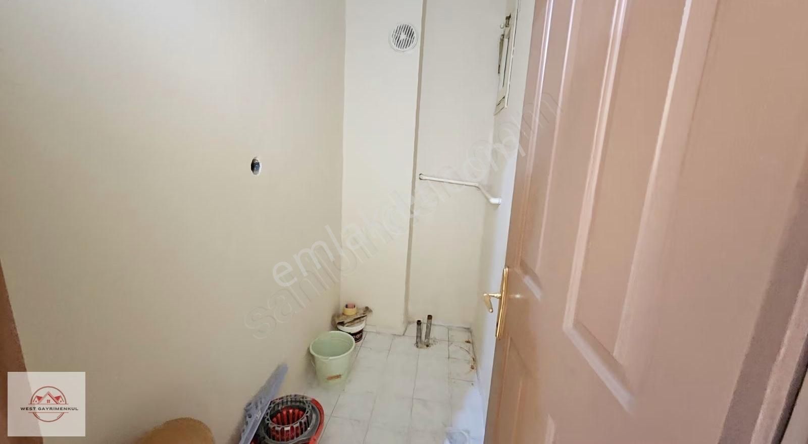 Bayraklı Her Odası Denız Manzaralı Sıte Icınde Satılık 3+1 Daire - Görsel 3