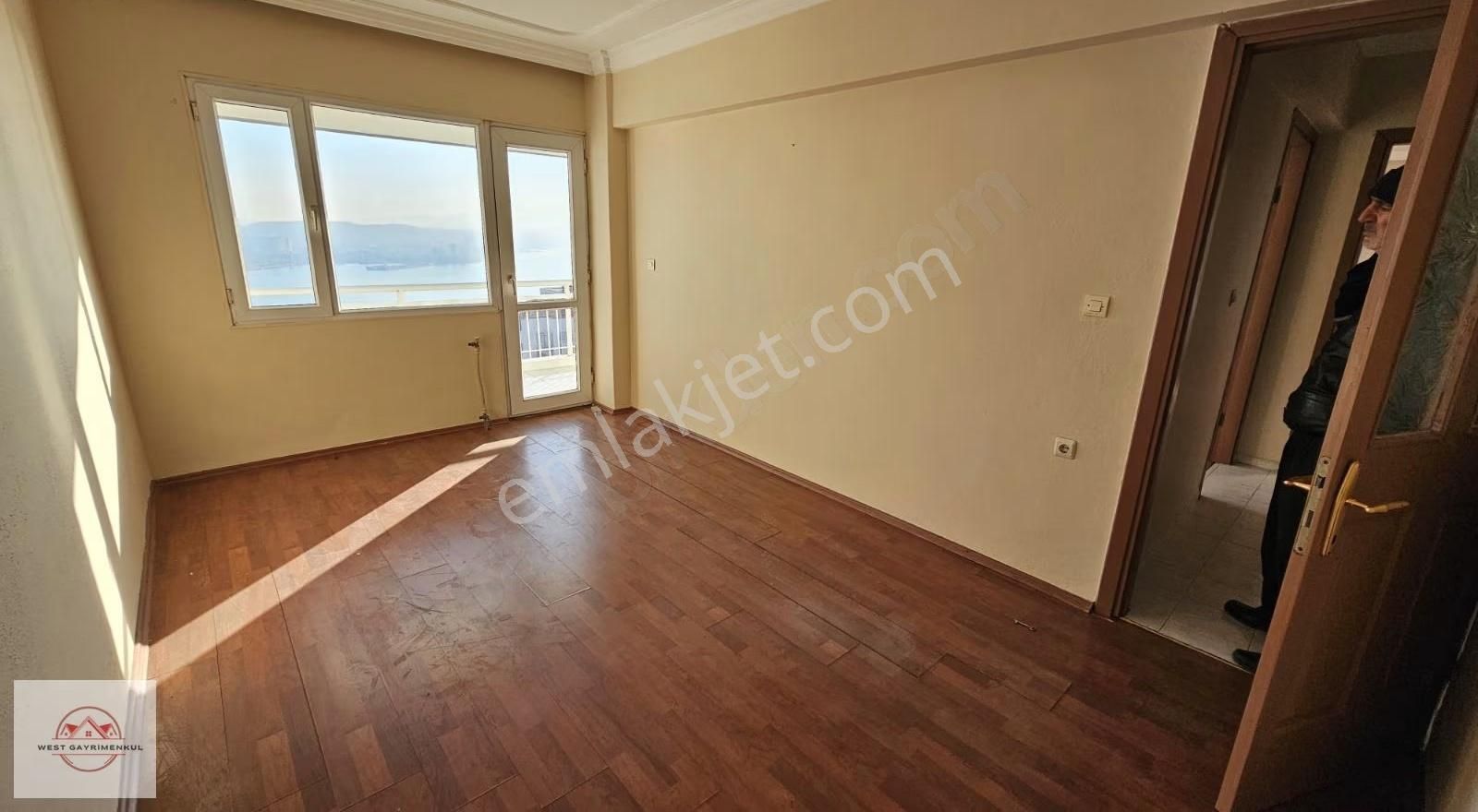 Bayraklı Her Odası Denız Manzaralı Sıte Icınde Satılık 3+1 Daire - Görsel 21