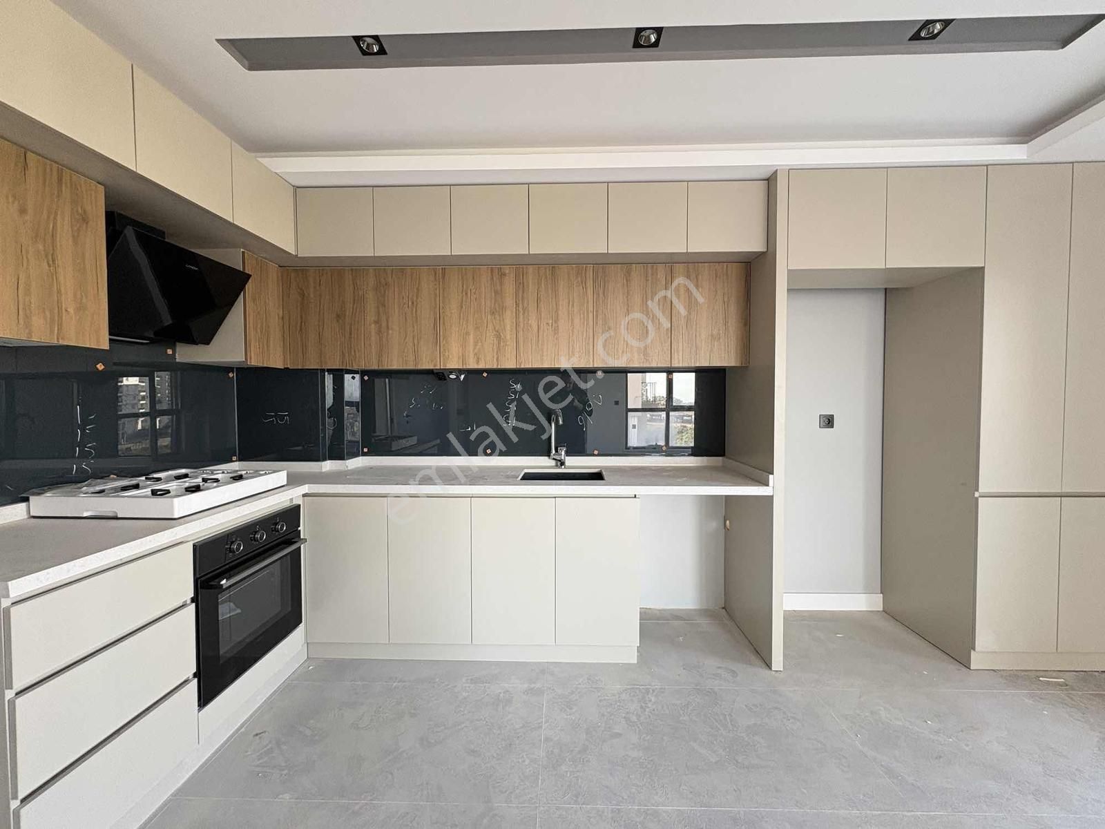 Şehir Hastanesi Yakını, Yerden Isıtmalı Katta 2+1 Satılık Daire - Görsel 9