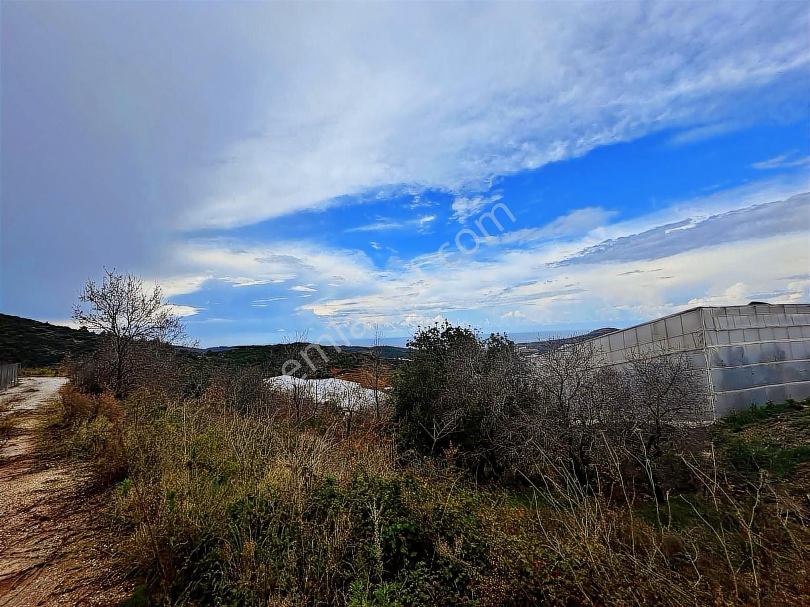 Panoramik Deniz Manzaralı 3.700 M2 Yatırımlık Fırsat Tarla - Görsel 8