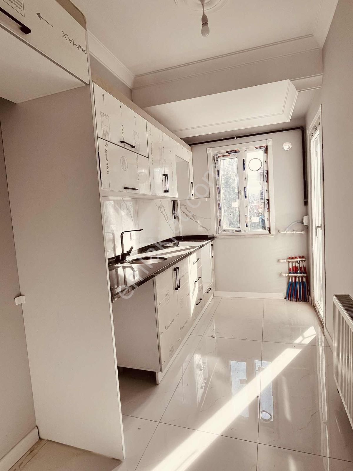Çekmeköy Metroya Yakın Sıfır 2+1 Otoparklı Arakat Daire - Görsel 31