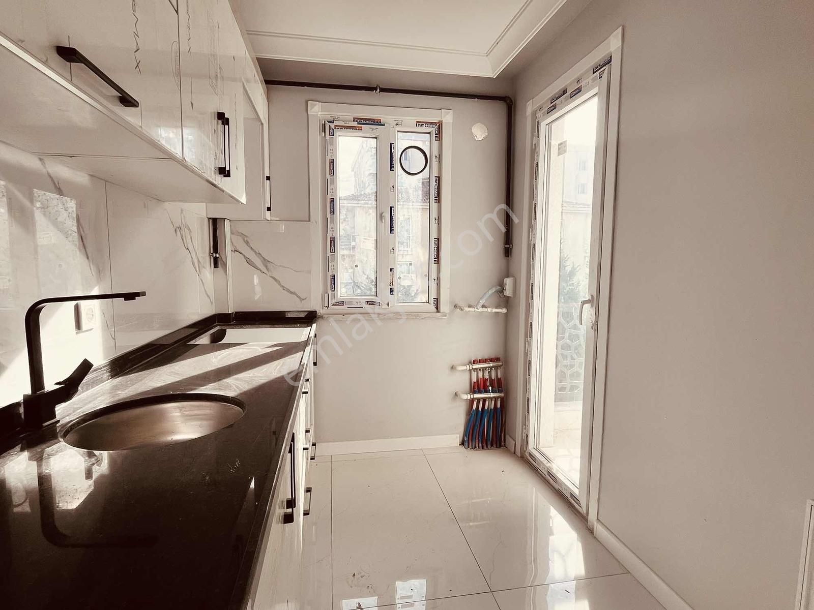 Çekmeköy Metroya Yakın Sıfır 2+1 Otoparklı Arakat Daire - Görsel 32