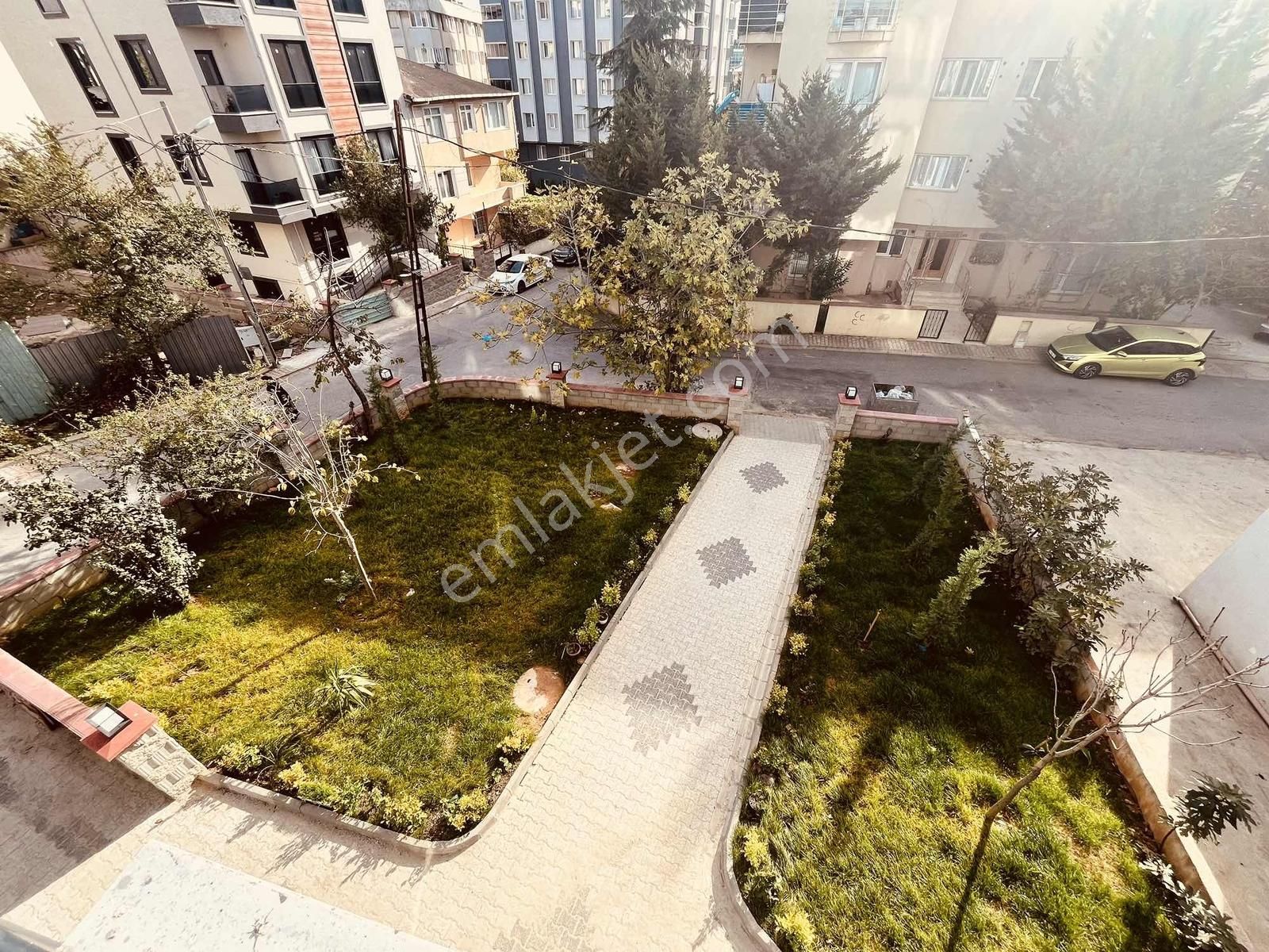Çekmeköy Metroya Yakın Sıfır 2+1 Otoparklı Arakat Daire - Görsel 24