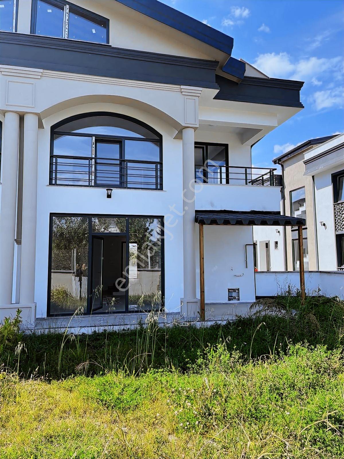 Kaytazdere De Deniz Tarafında Acil Satılık Takaslı Villa - Görsel 32
