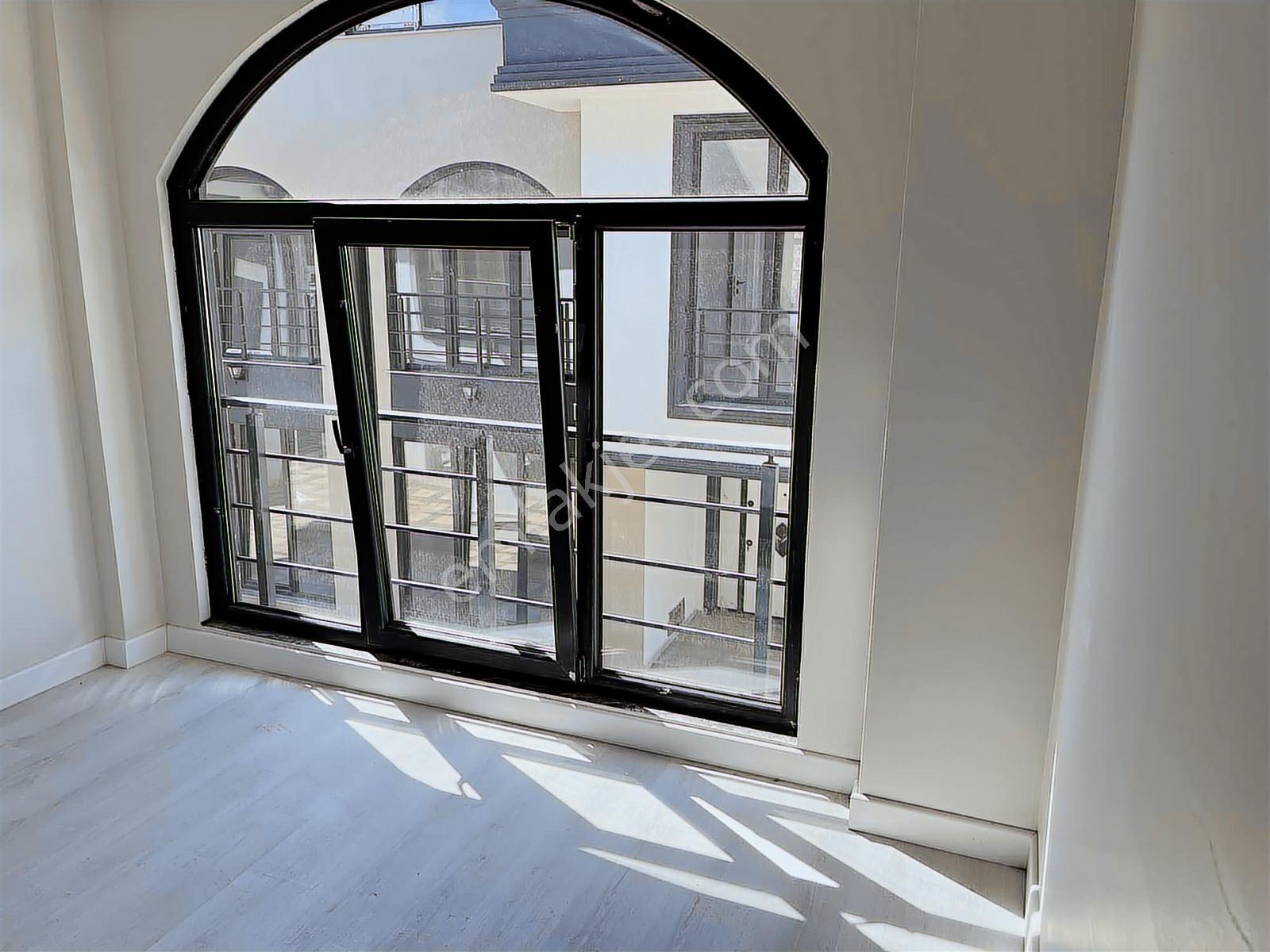Kaytazdere De Deniz Tarafında Acil Satılık Takaslı Villa - Görsel 18