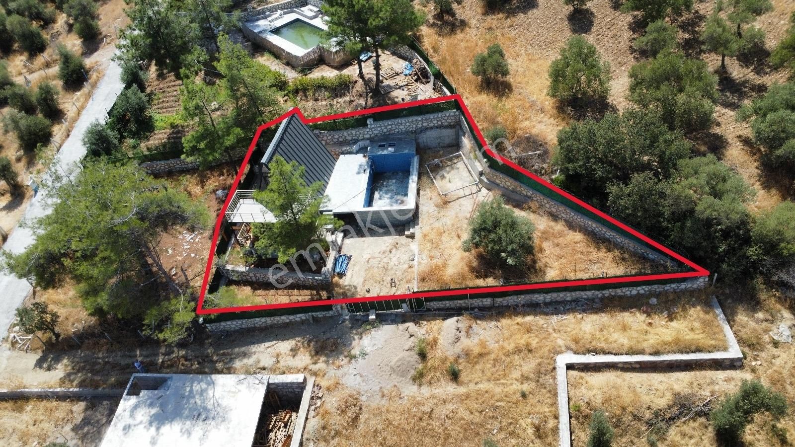 Remax Arma'dan Çapak'ta Satılık Havuzlu Bungalov Ev&arsası - Görsel 5