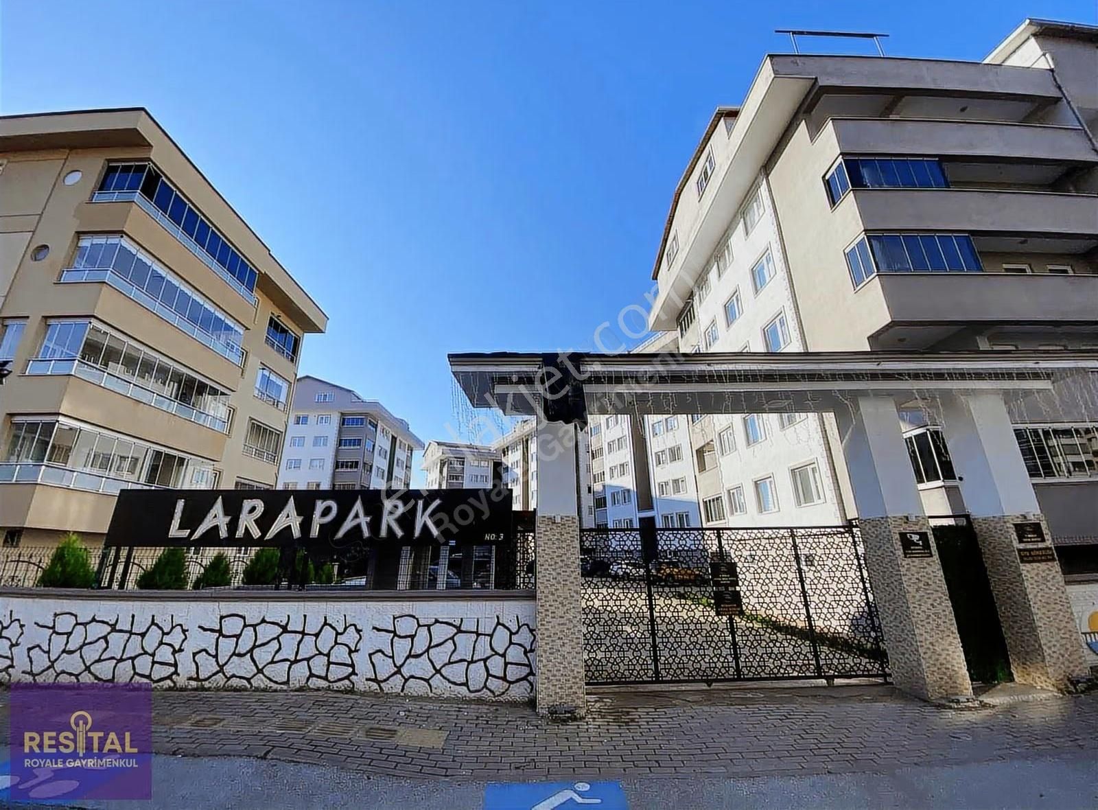 Özlüce Altınşehirde Site İçinde 7+1 Dublex Dairemiz Satılıktır