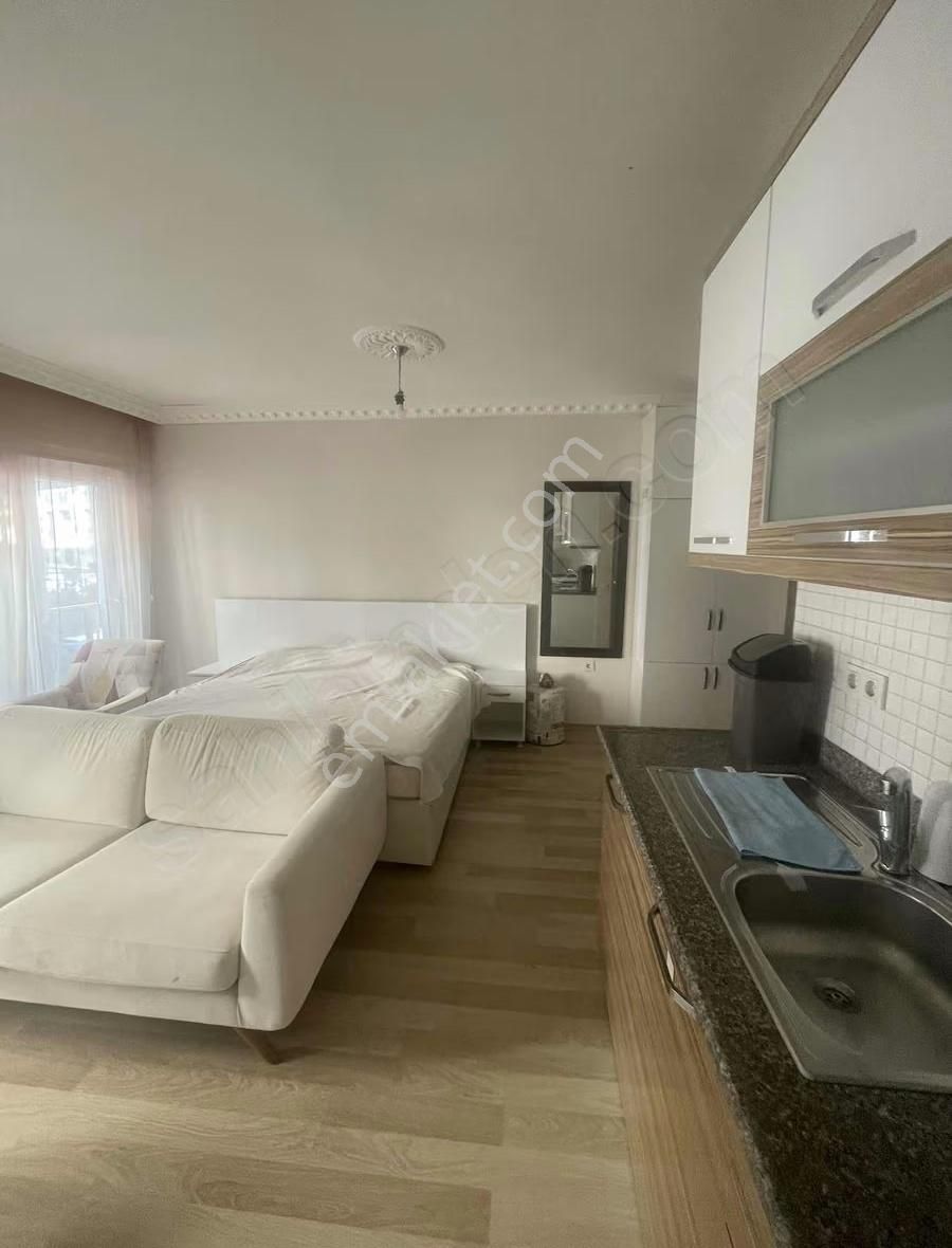 Konyaaltı Toros Mahallesi 1+0 Eşyalı Kiralık - Görsel 2