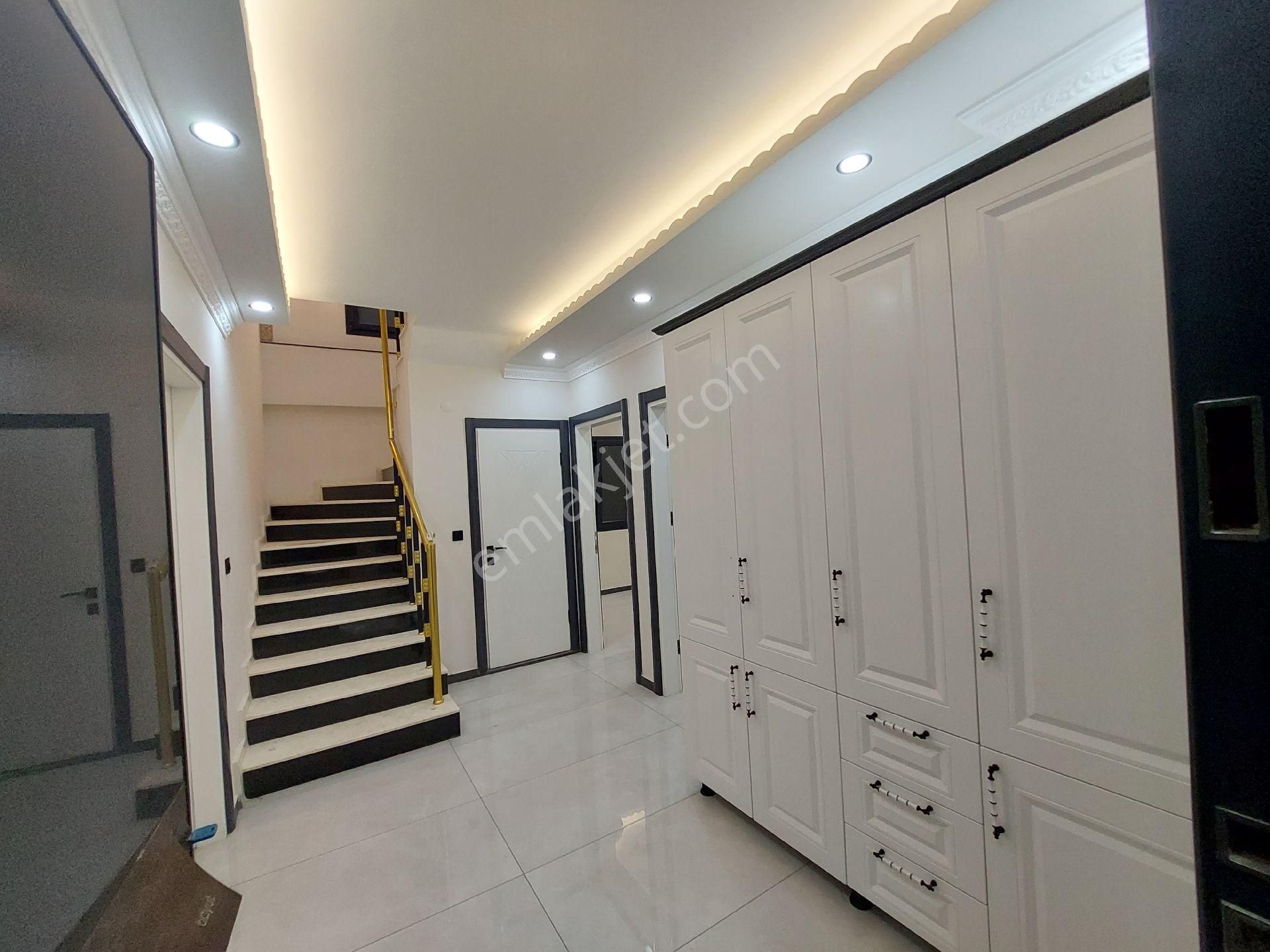 4+1 Denize 100m Müstakil Muhteşem Villa Ayrı Mutfak Giriş Katta Oda +dev - Görsel 13