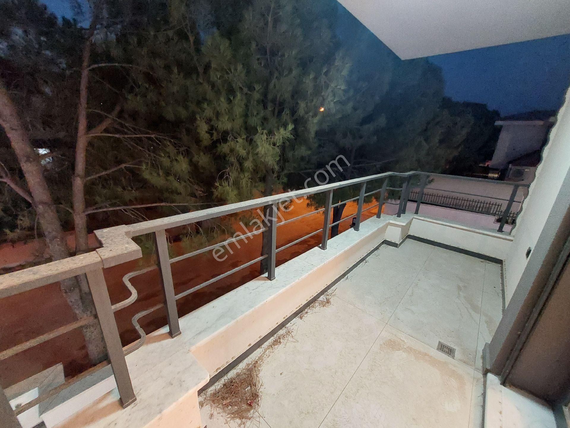 4+1 Denize 100m Müstakil Muhteşem Villa Ayrı Mutfak Giriş Katta Oda +dev - Görsel 30