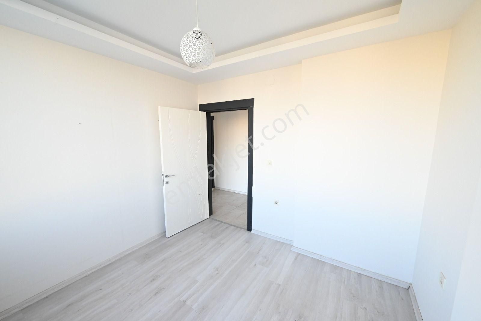 Üstünkent'ten Bu Genişlikte Yok! 34. Cadde Satılık Bağımsız Mutfak 2+1 Daire - Görsel 18