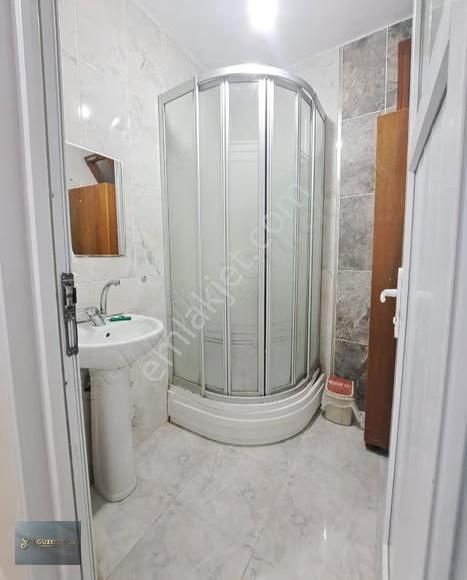 Bağcılar Fevzi Çakmak Mahallesinde 2+1 Kiralık Daire - Görsel 7