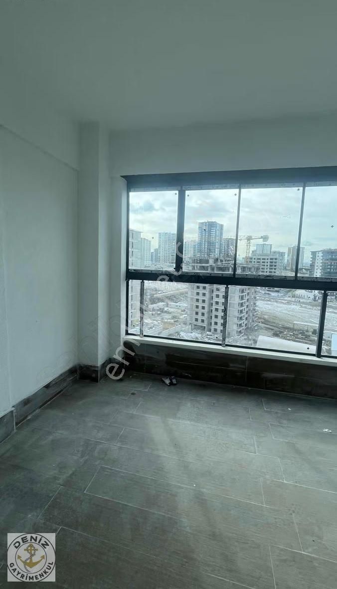 Susuz Mahallesi Oturuma Hazır Kapalı Otoparklı 4+1 Kiralık Daire - Görsel 2